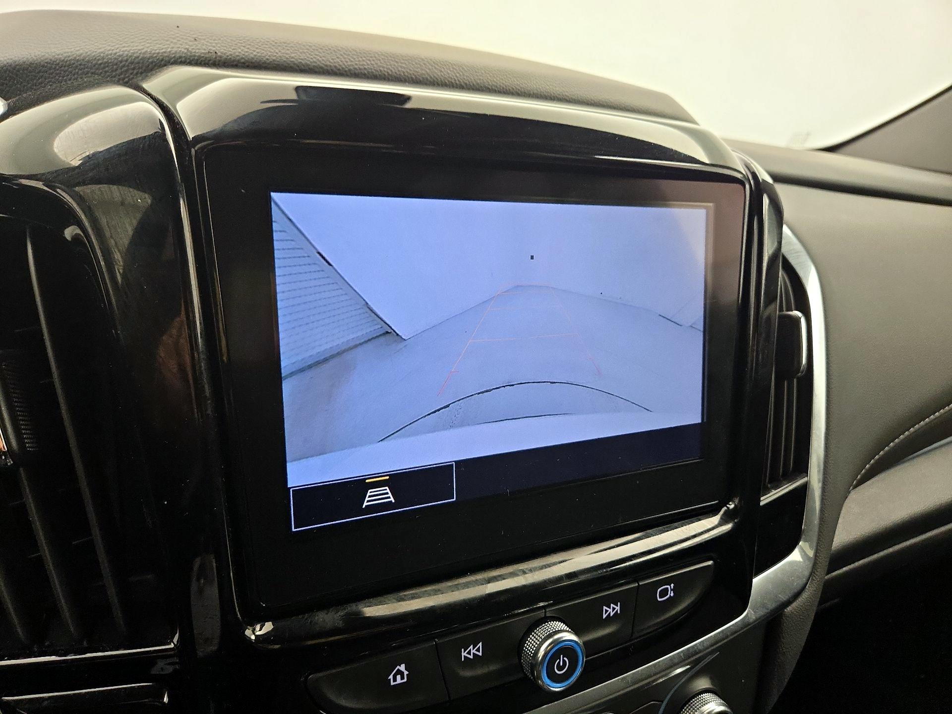 Thumbnail: 2023 Chevrolet Traverse - 14