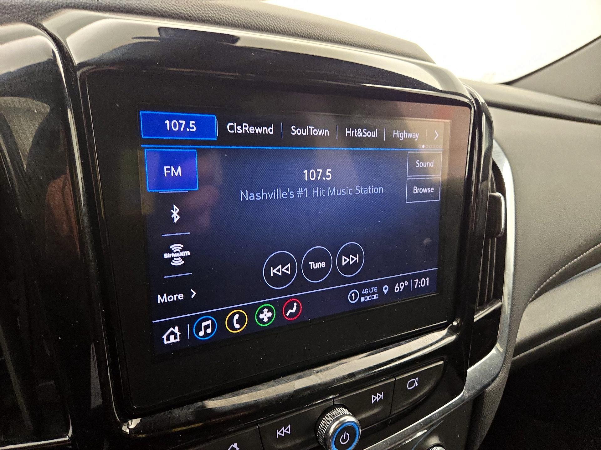 Thumbnail: 2023 Chevrolet Traverse - 15