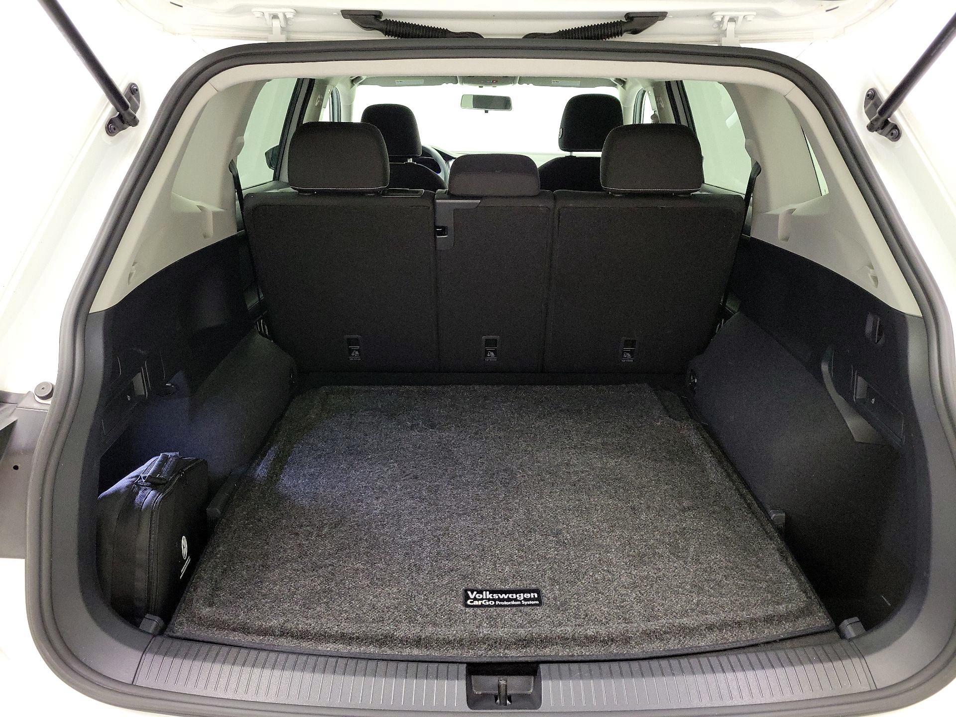 Thumbnail: 2022 Volkswagen Tiguan - 20