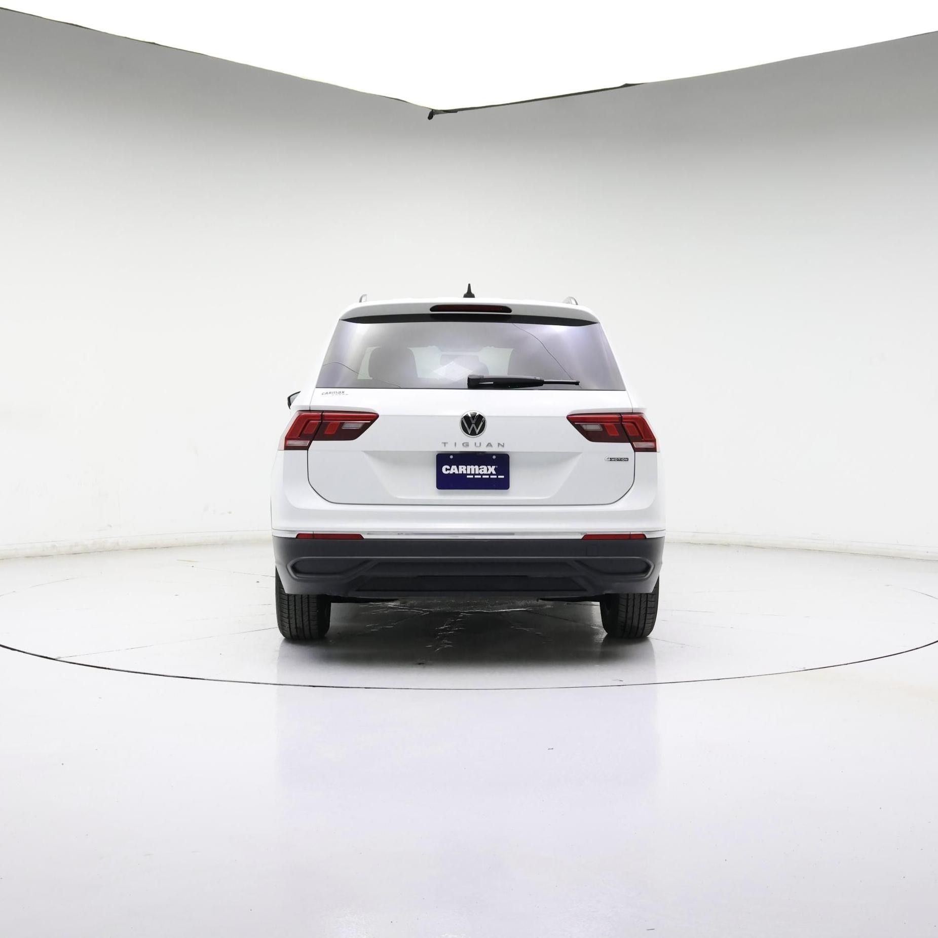 Thumbnail: 2022 Volkswagen Tiguan - 6