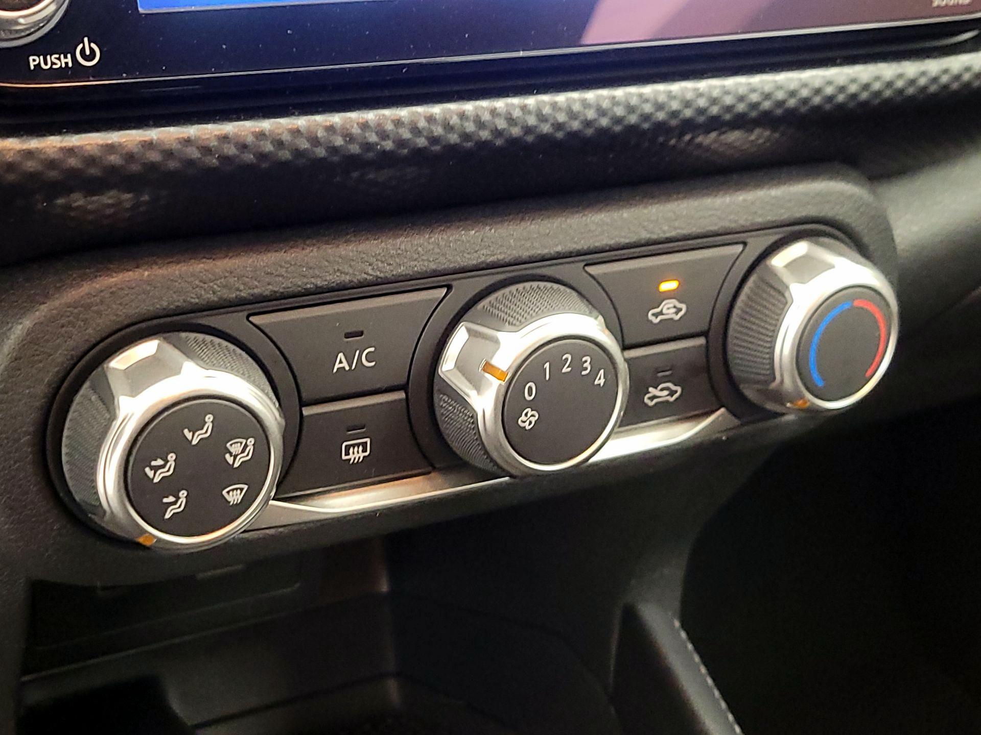 Thumbnail: 2024 Nissan Kicks - 15