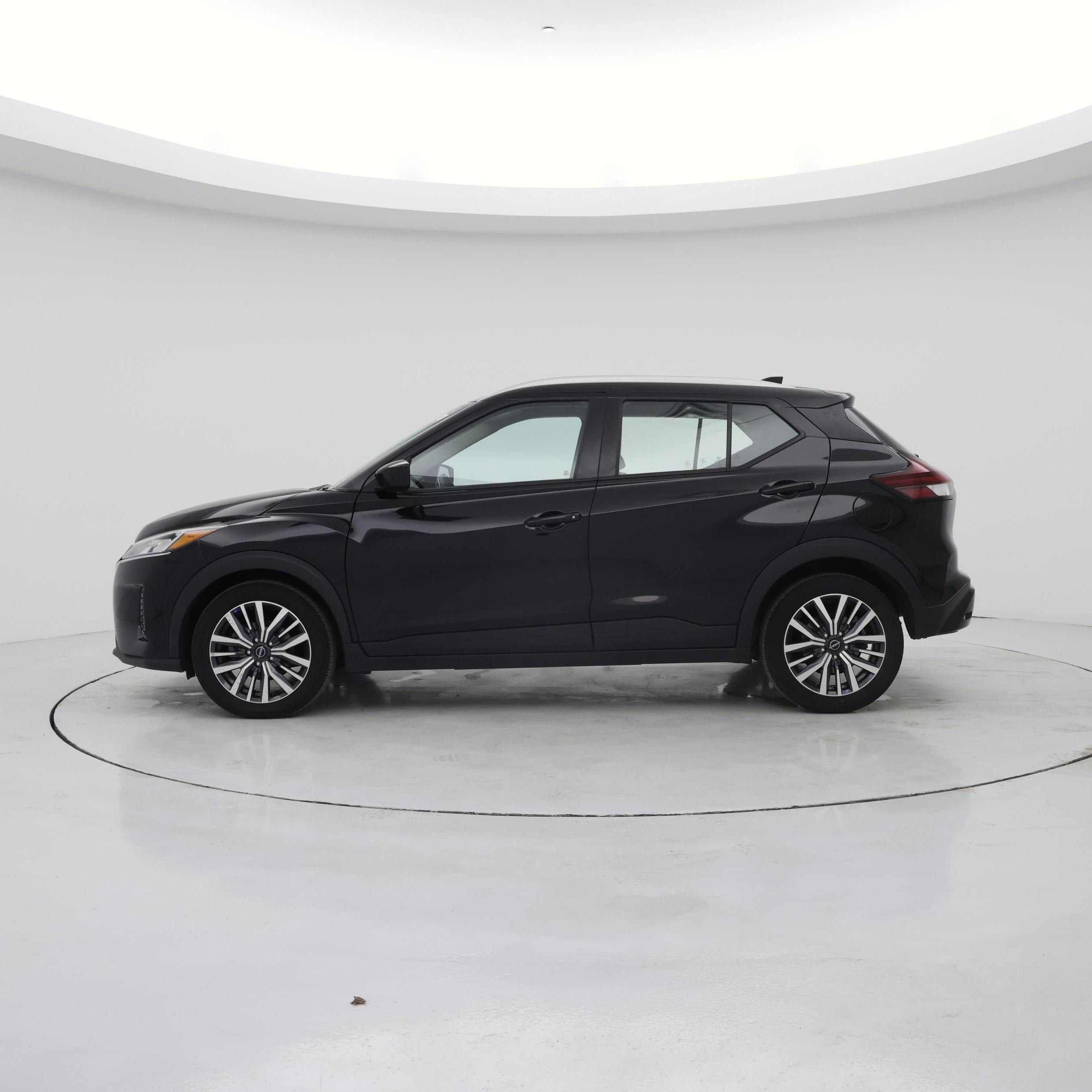 Thumbnail: 2024 Nissan Kicks - 3