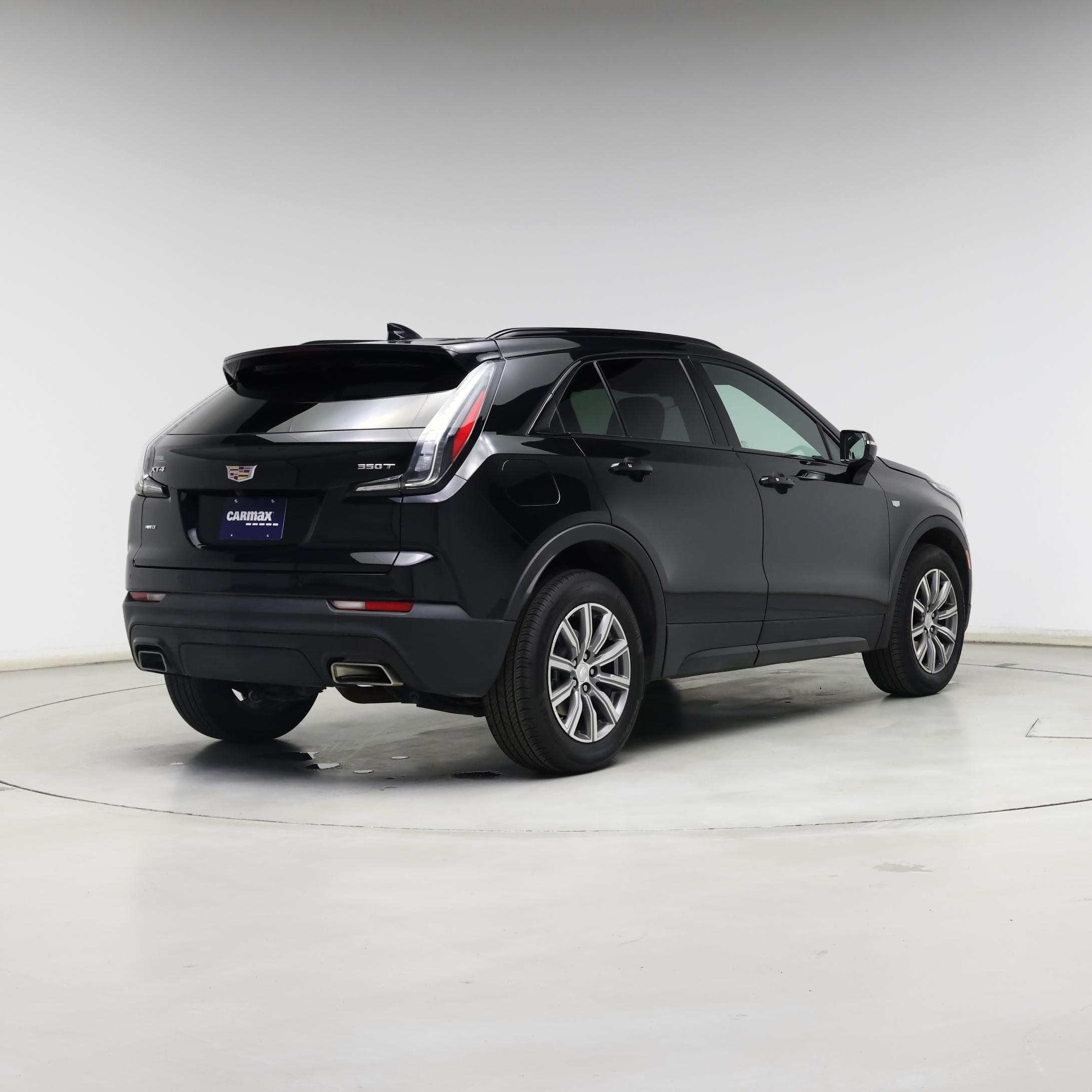 Thumbnail: 2023 Cadillac XT4 - 8