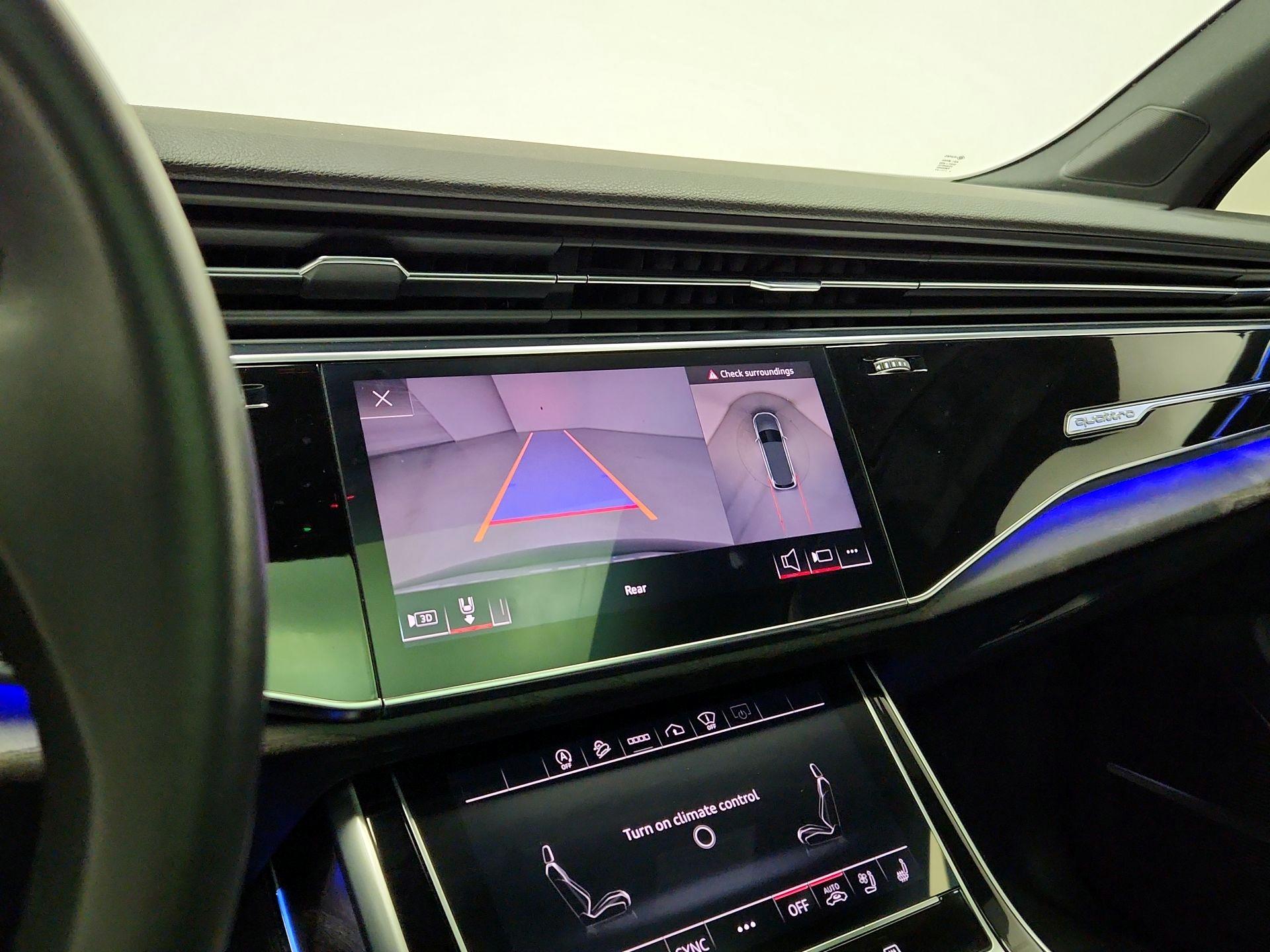 Thumbnail: 2021 Audi Q7 - 15