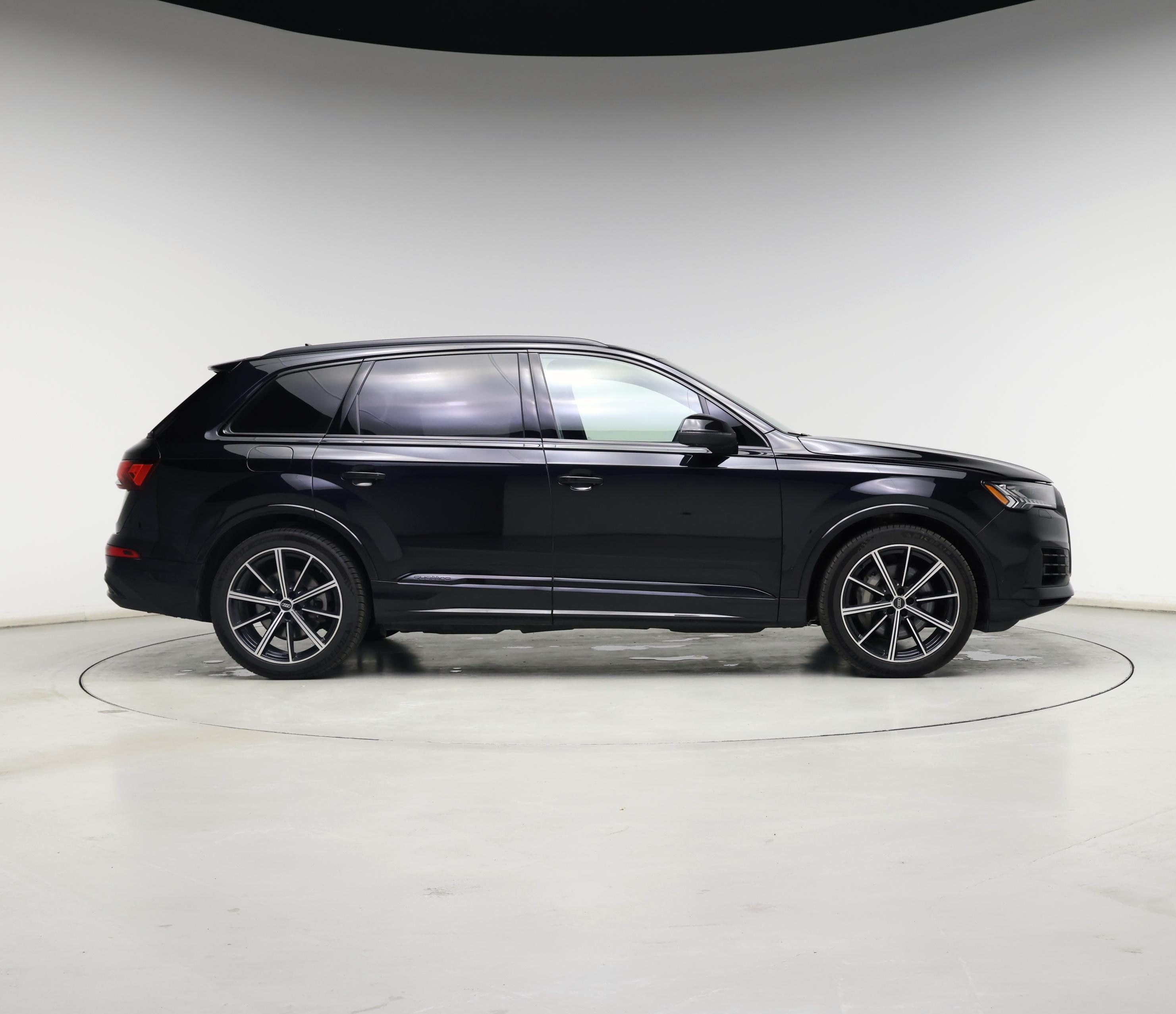 Thumbnail: 2021 Audi Q7 - 7