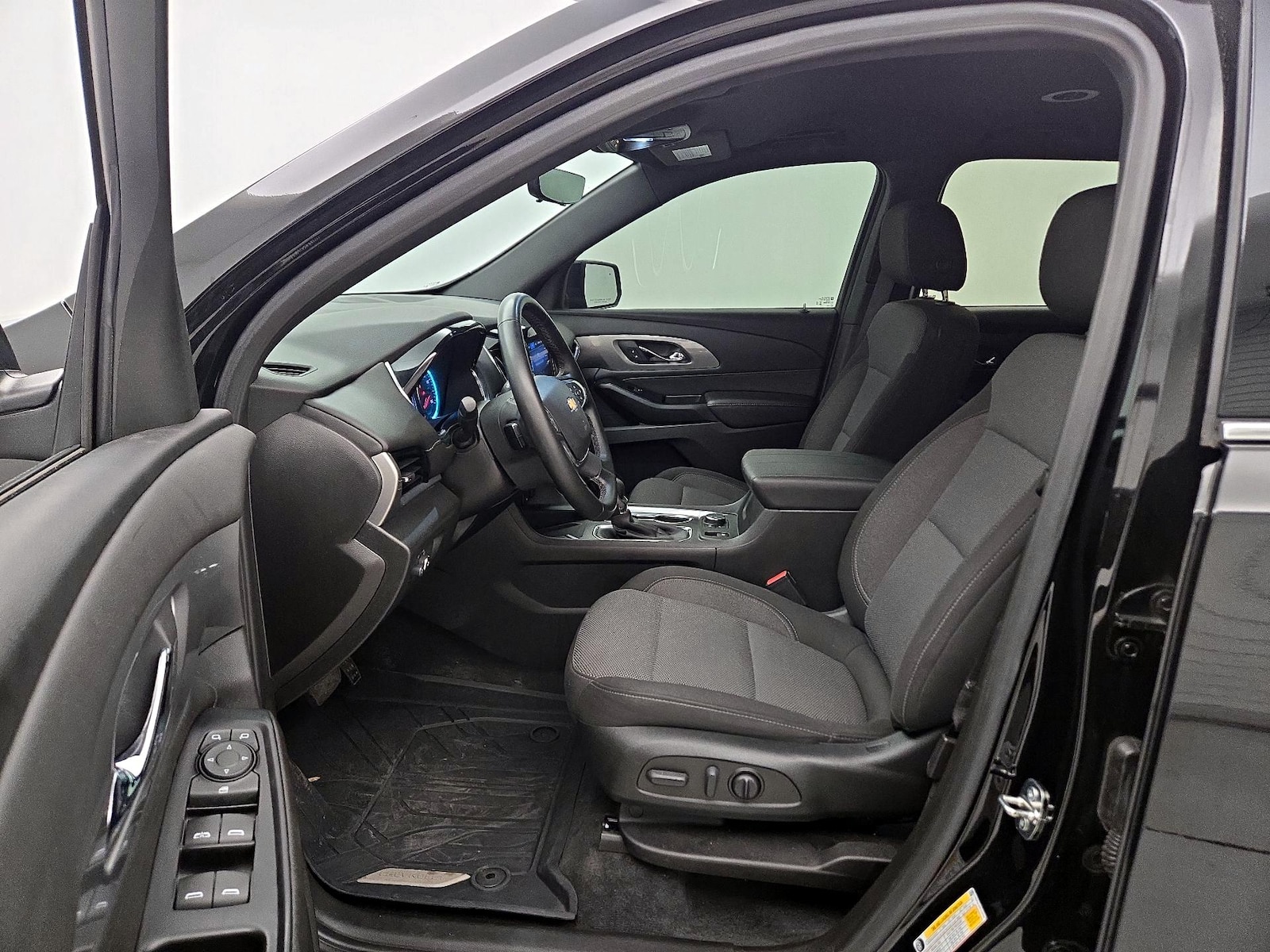 2023 Chevrolet Traverse 1LT - Photo 12