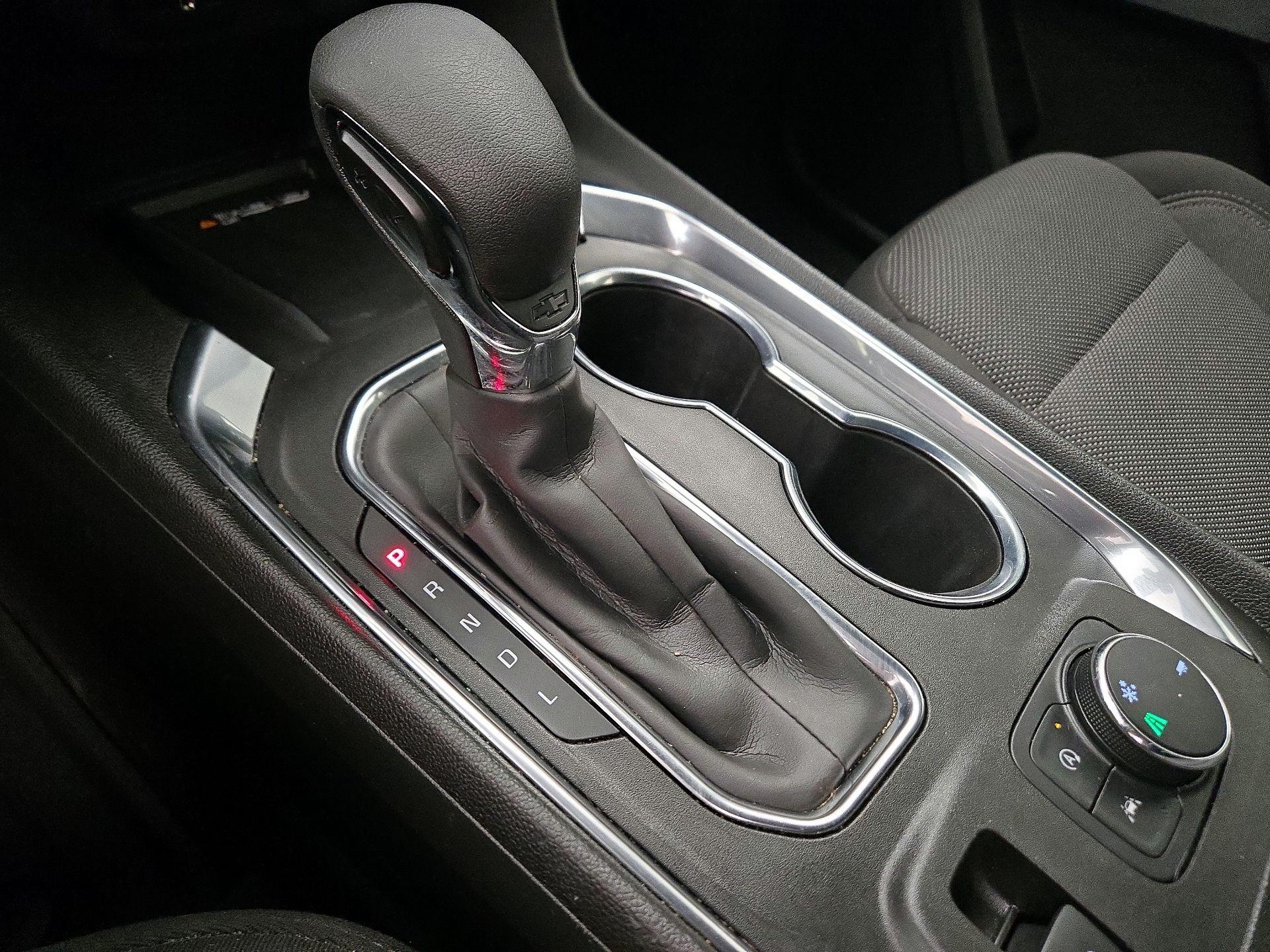 Thumbnail: 2023 Chevrolet Traverse - 17