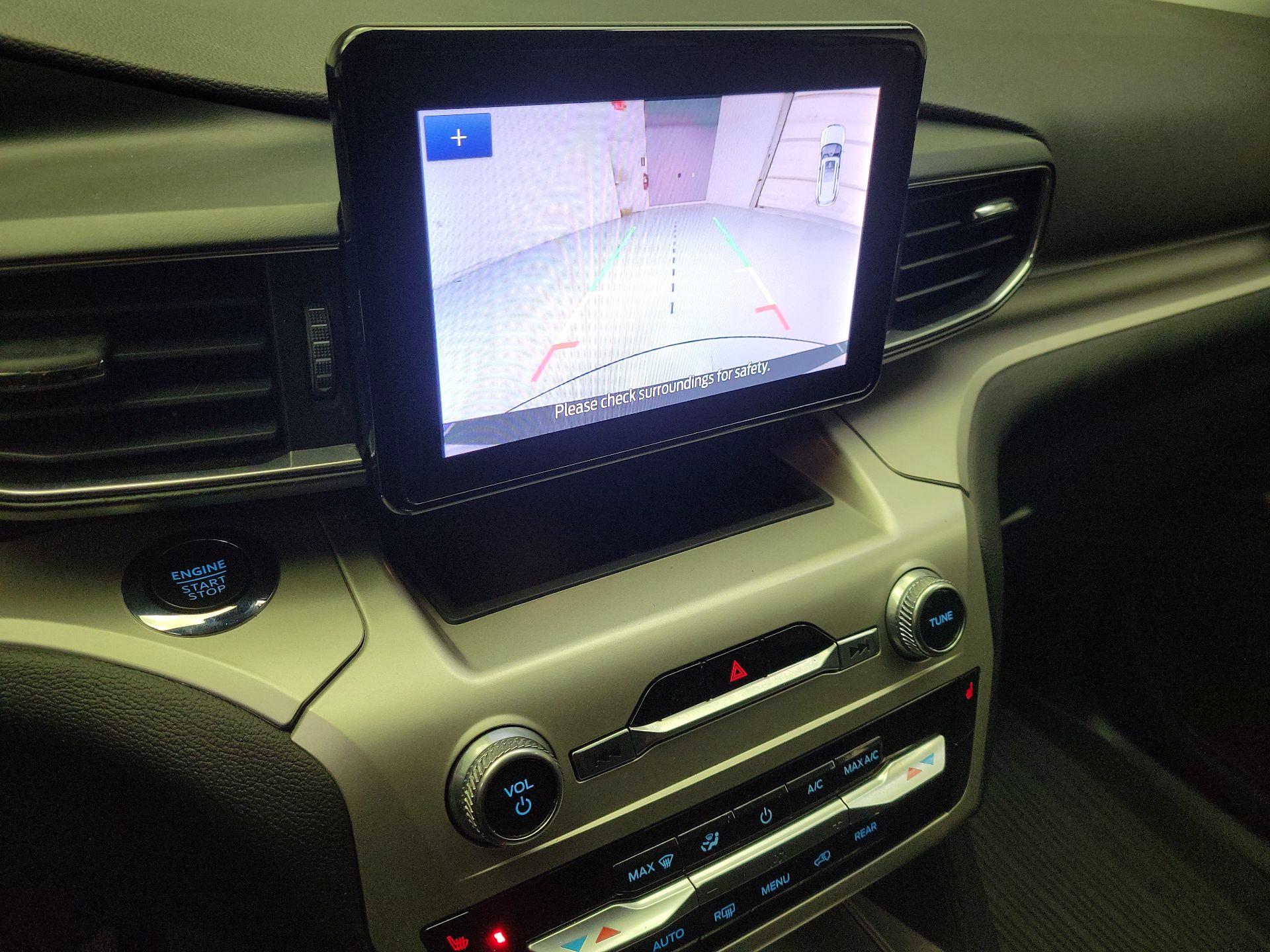 Thumbnail: 2022 Ford Explorer - 14