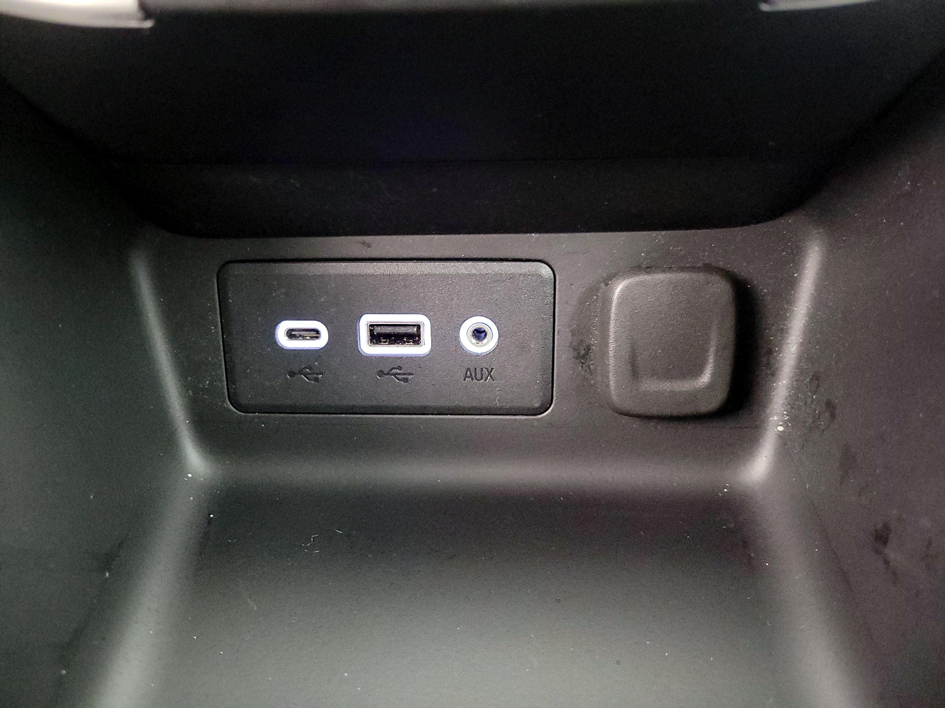 Thumbnail: 2023 GMC Terrain - 18