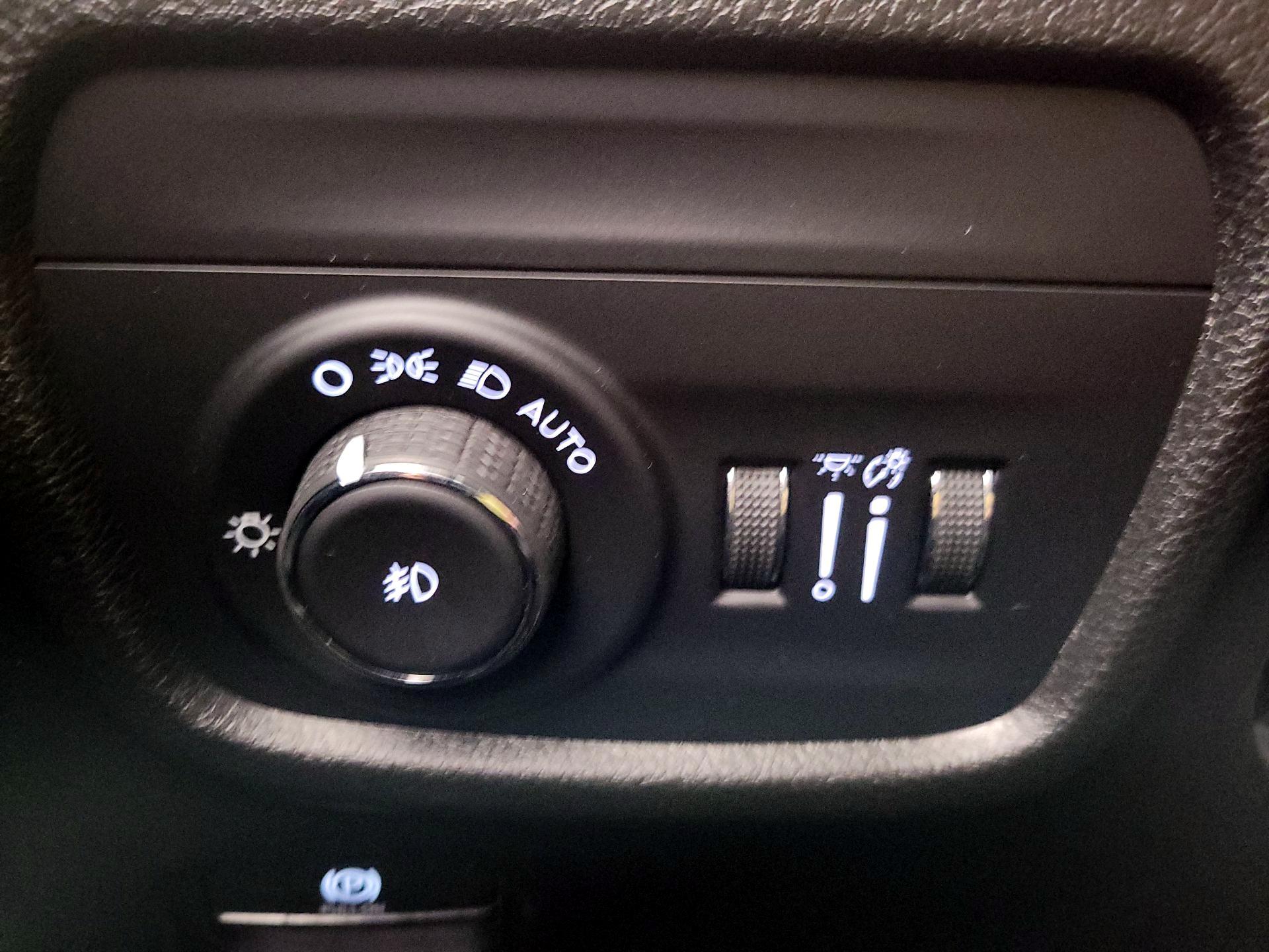 Thumbnail: 2023 Jeep Grand Cherokee - 13