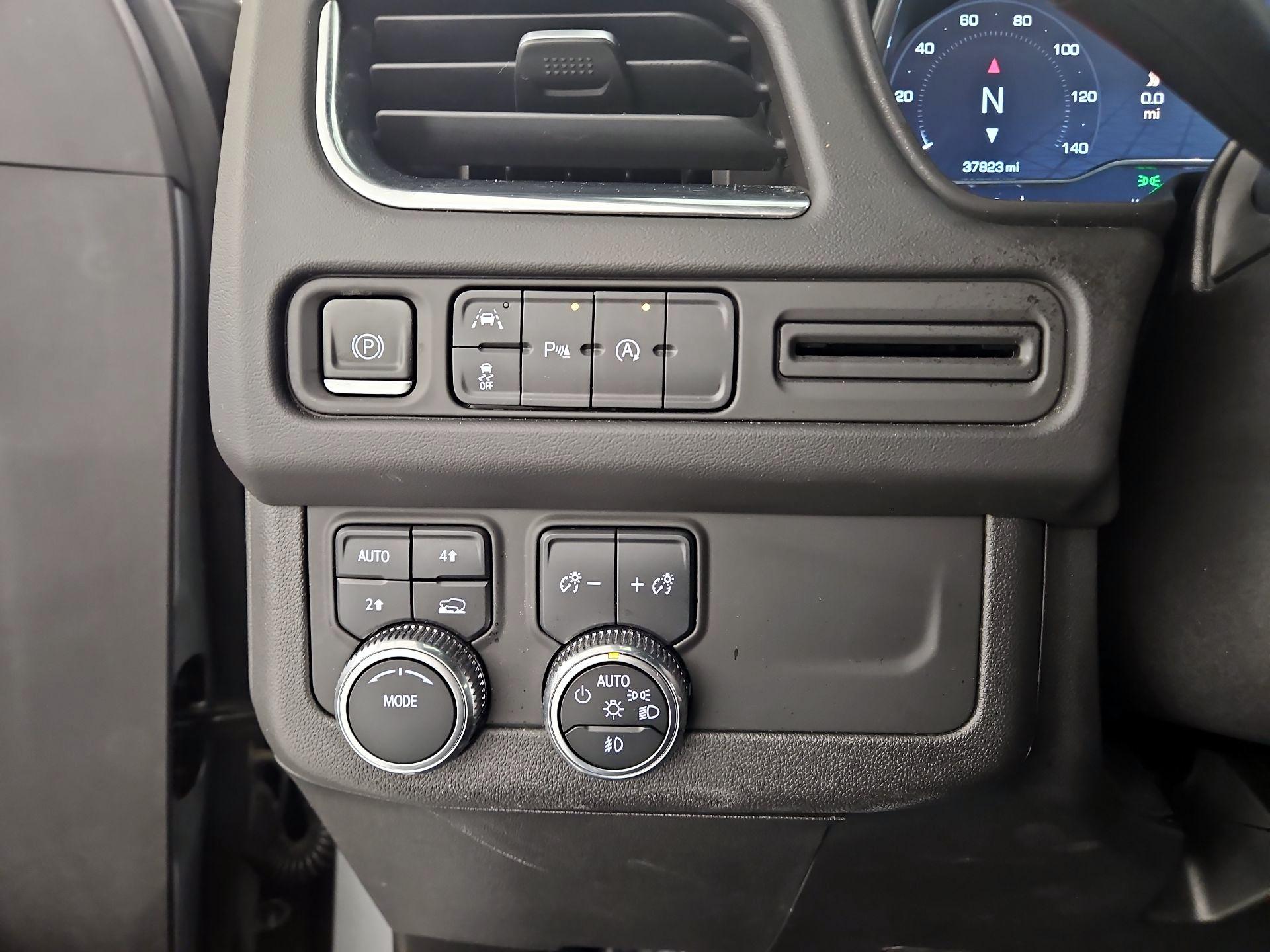 Thumbnail: 2023 GMC Yukon - 13