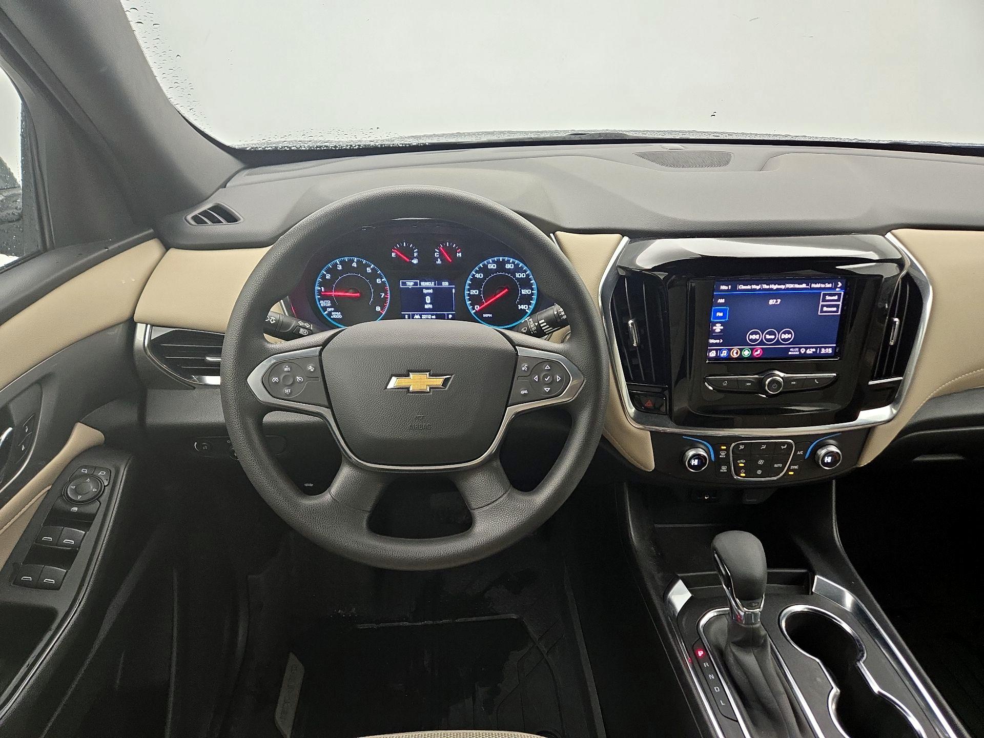 Thumbnail: 2023 Chevrolet Traverse - 10