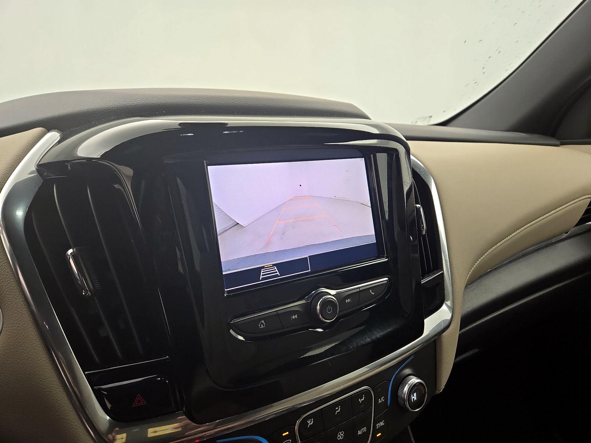 Thumbnail: 2023 Chevrolet Traverse - 14