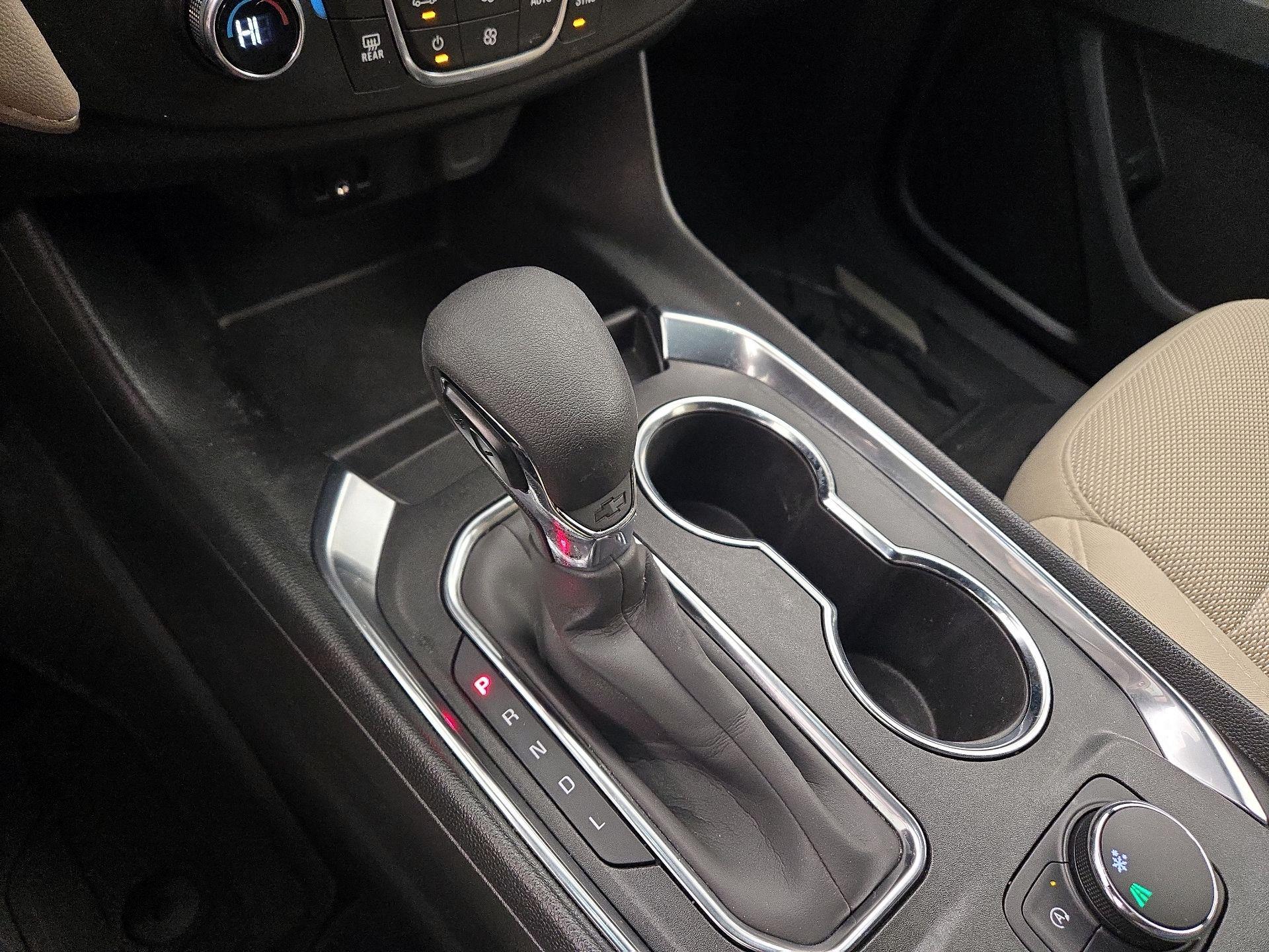 Thumbnail: 2023 Chevrolet Traverse - 17