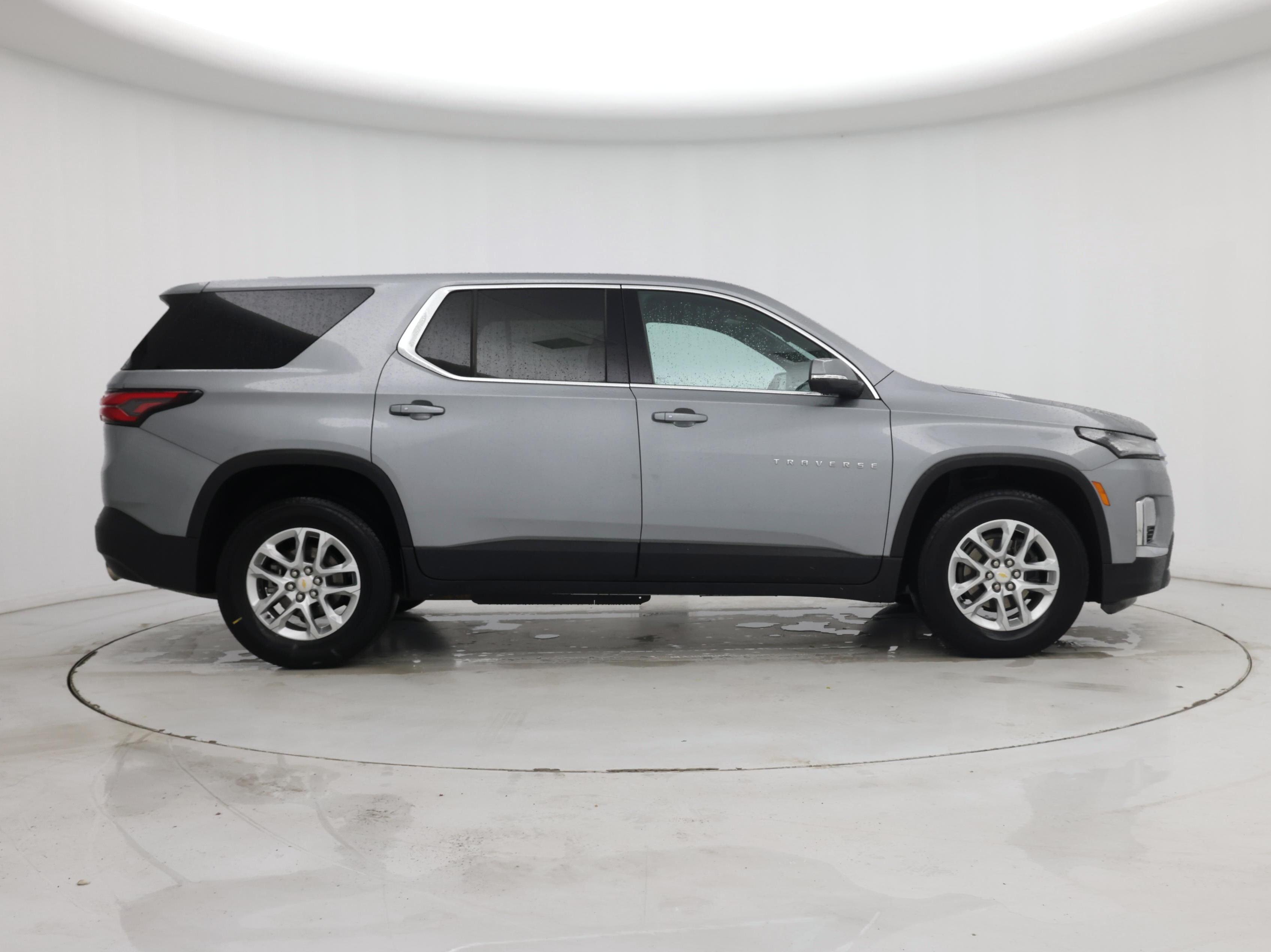 Thumbnail: 2023 Chevrolet Traverse - 7