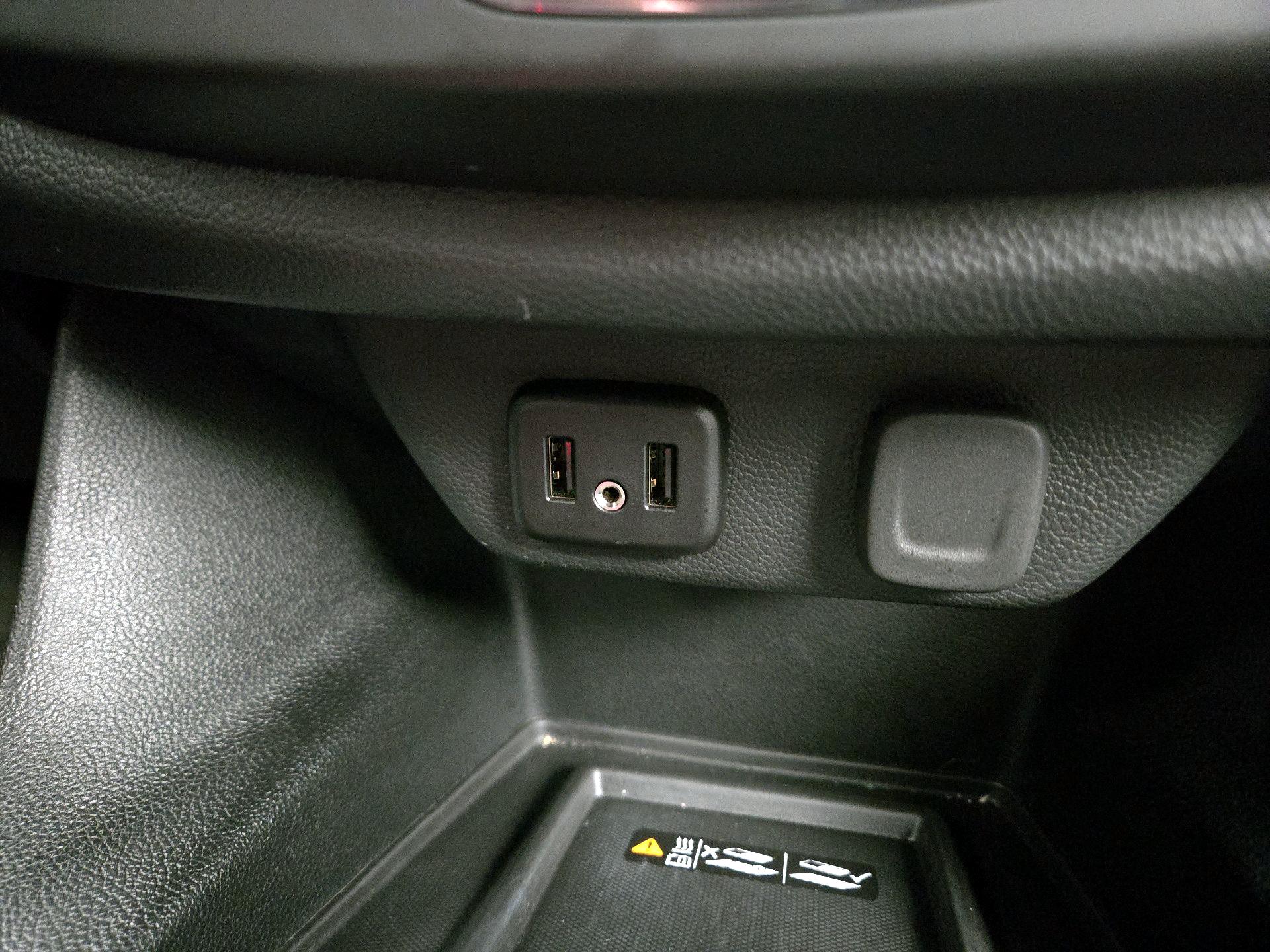 Thumbnail: 2023 Chevrolet Traverse - 18