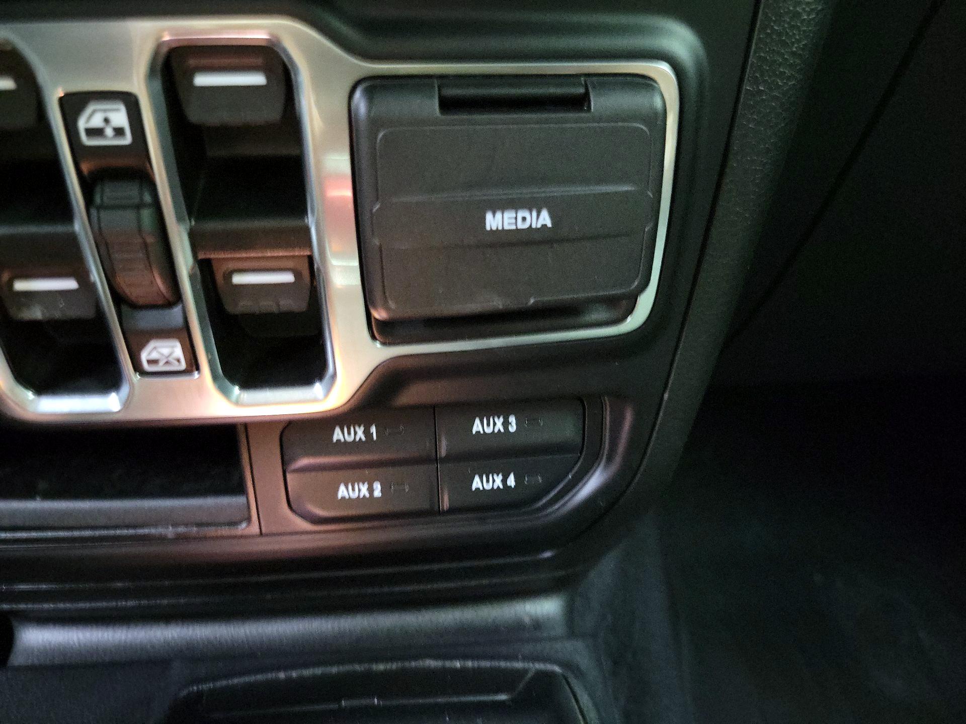 Thumbnail: 2023 Jeep Wrangler - 18