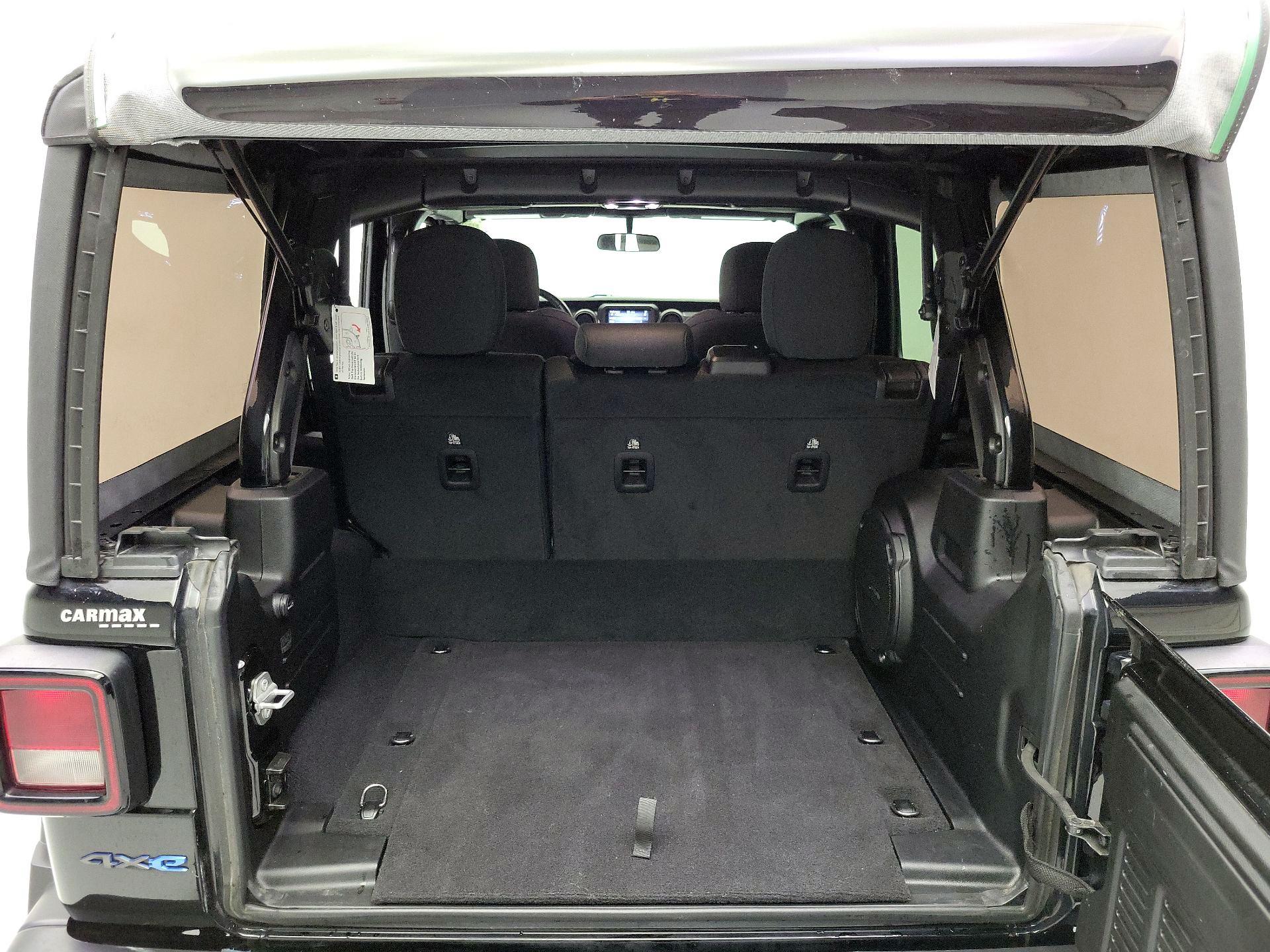 Thumbnail: 2023 Jeep Wrangler - 20