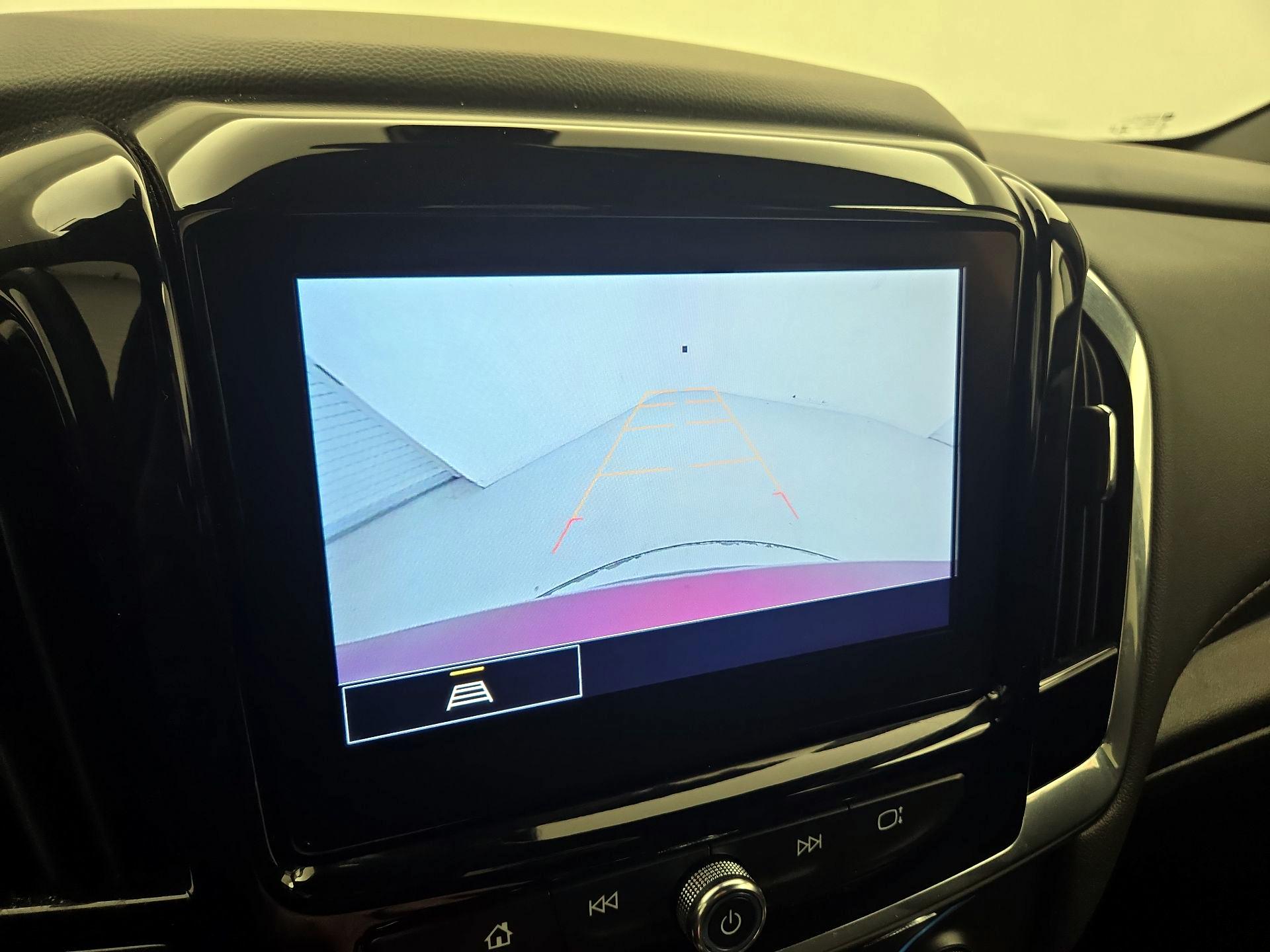 Thumbnail: 2023 Chevrolet Traverse - 14