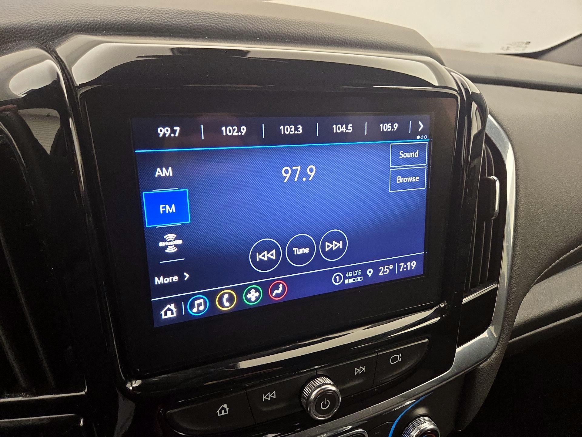 Thumbnail: 2023 Chevrolet Traverse - 15