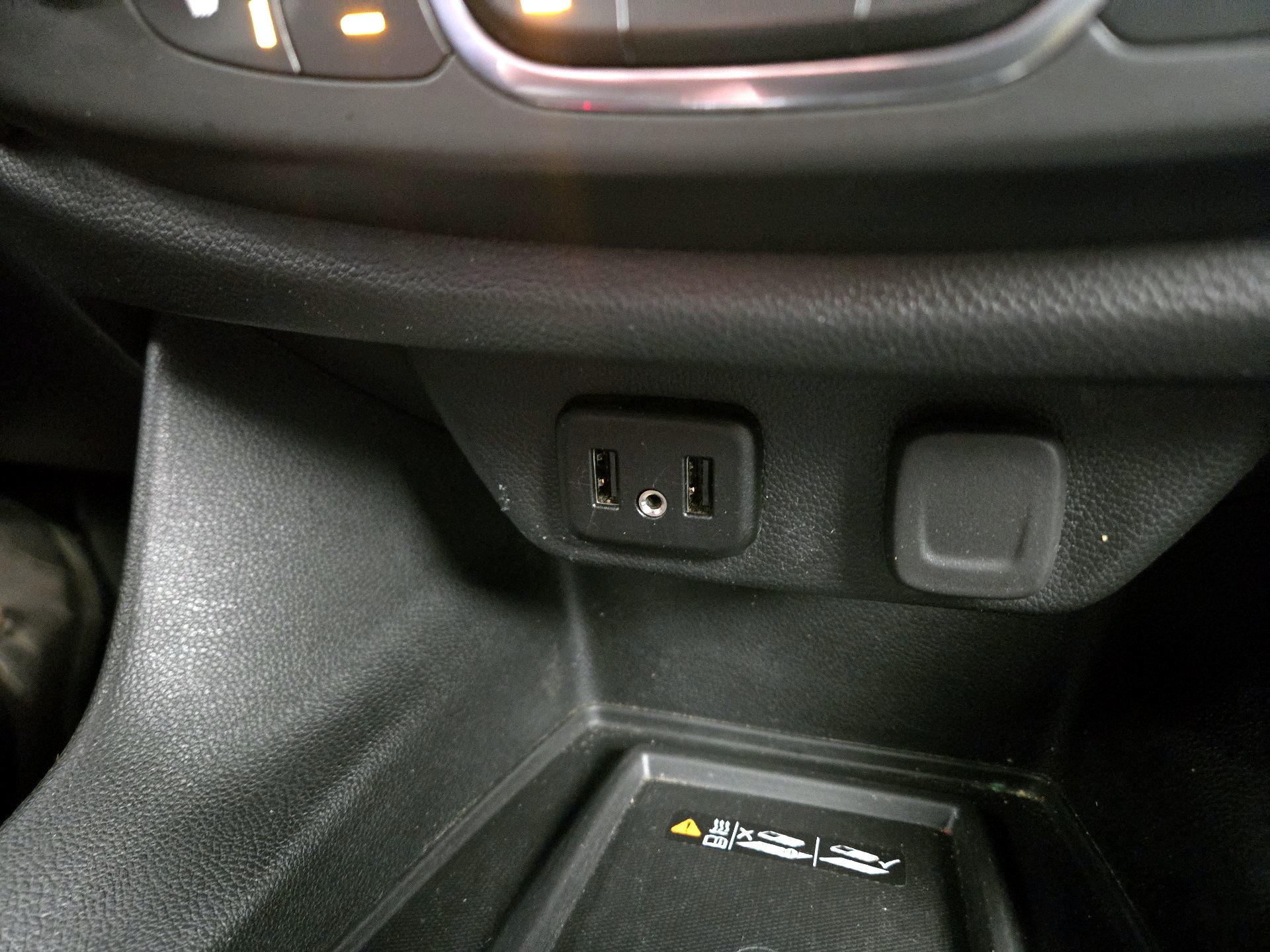 Thumbnail: 2023 Chevrolet Traverse - 18