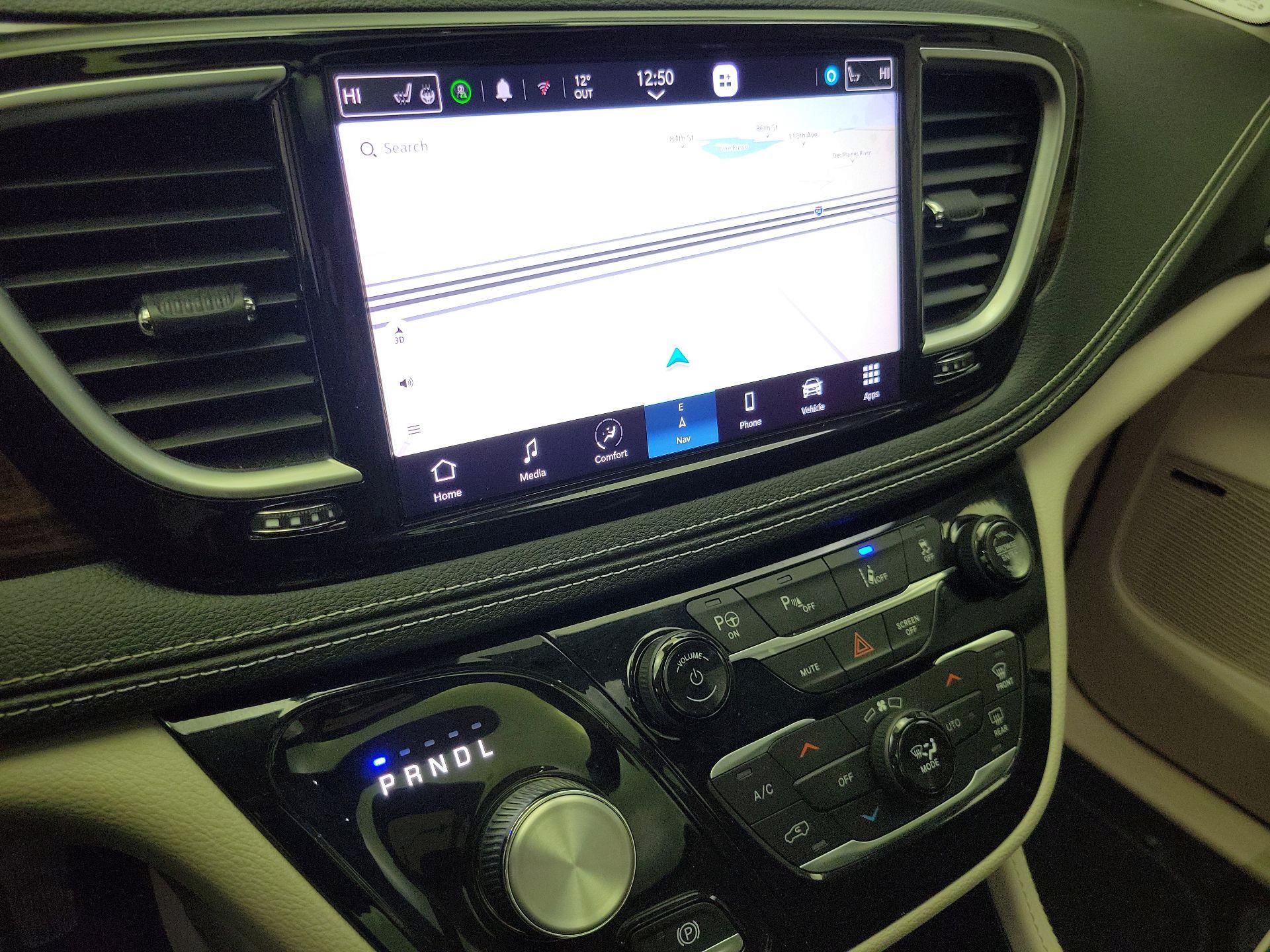 Thumbnail: 2023 Chrysler Pacifica - 14