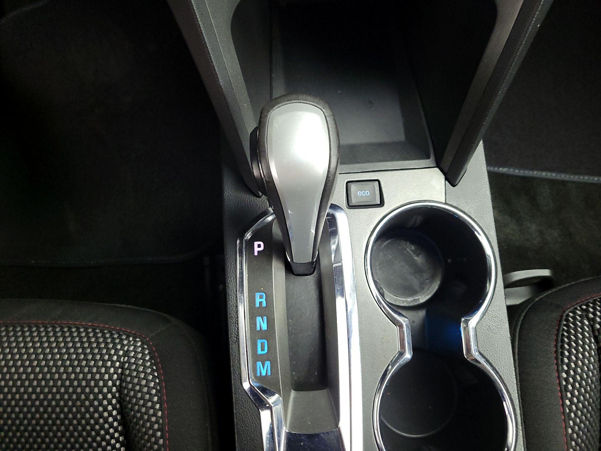 Thumbnail: 2015 Chevrolet Equinox - 15