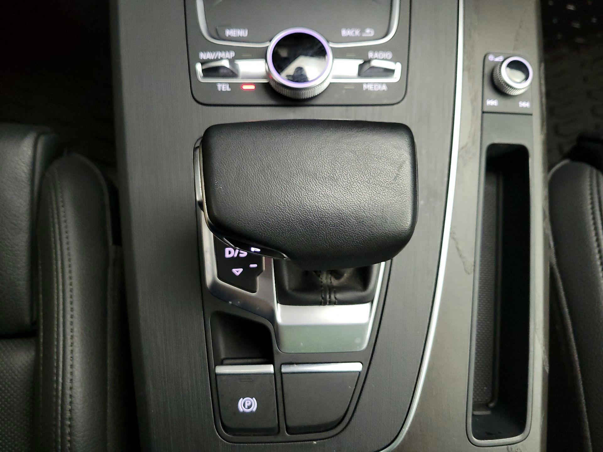 Thumbnail: 2019 Audi Q5 - 18