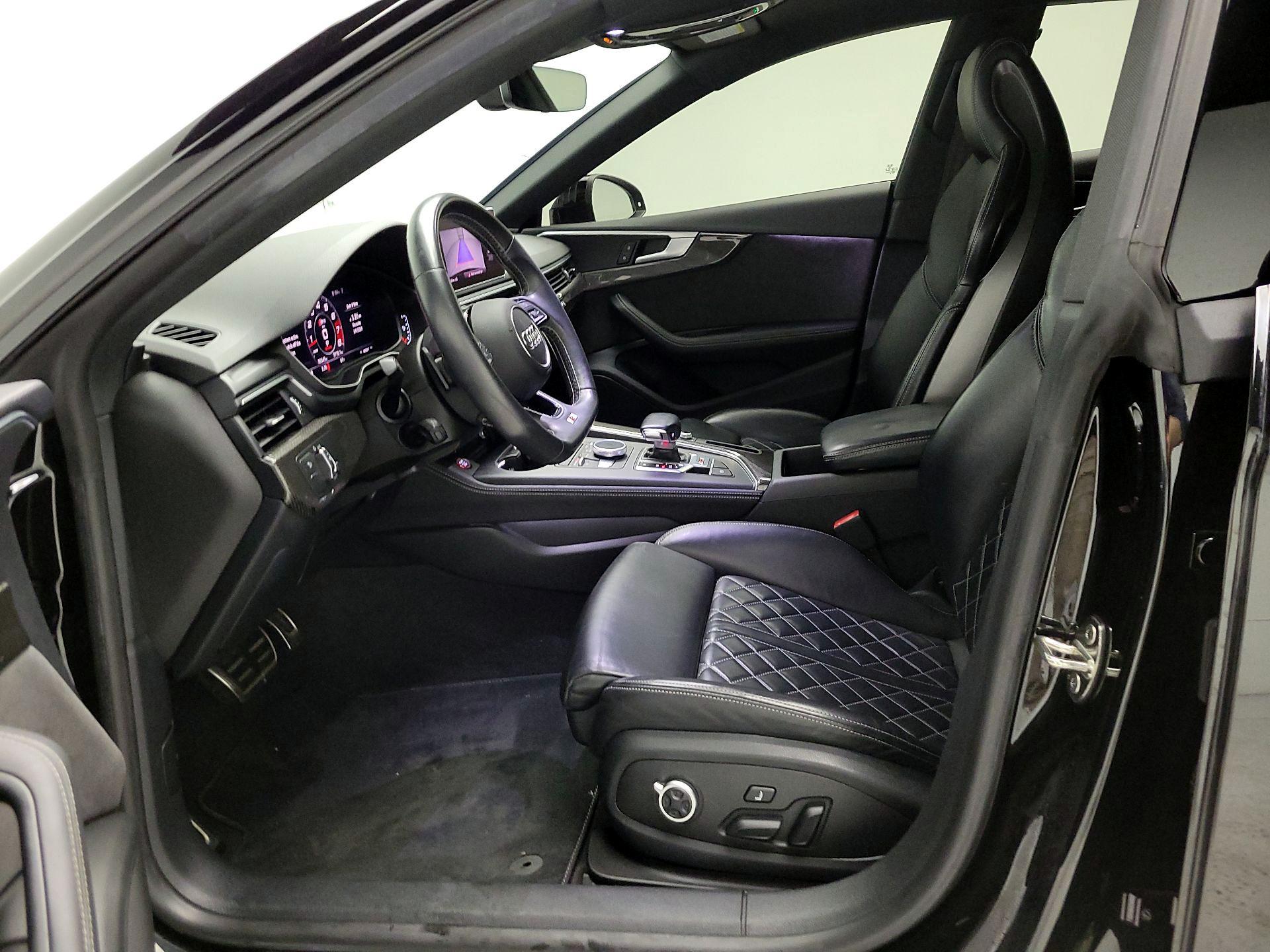 Thumbnail: 2019 Audi S5 - 11