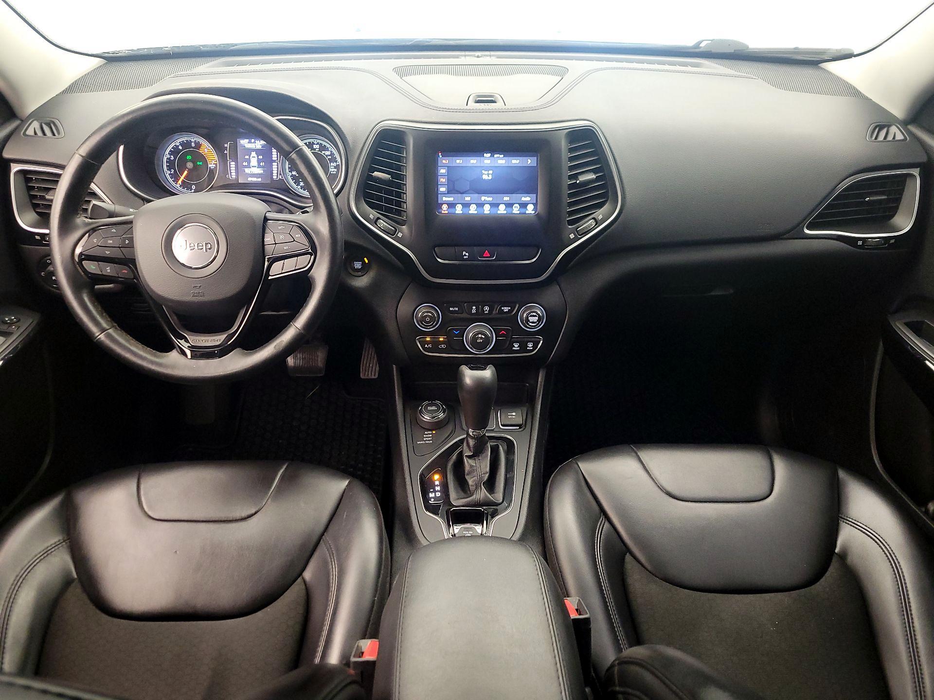 Thumbnail: 2020 Jeep Cherokee - 9