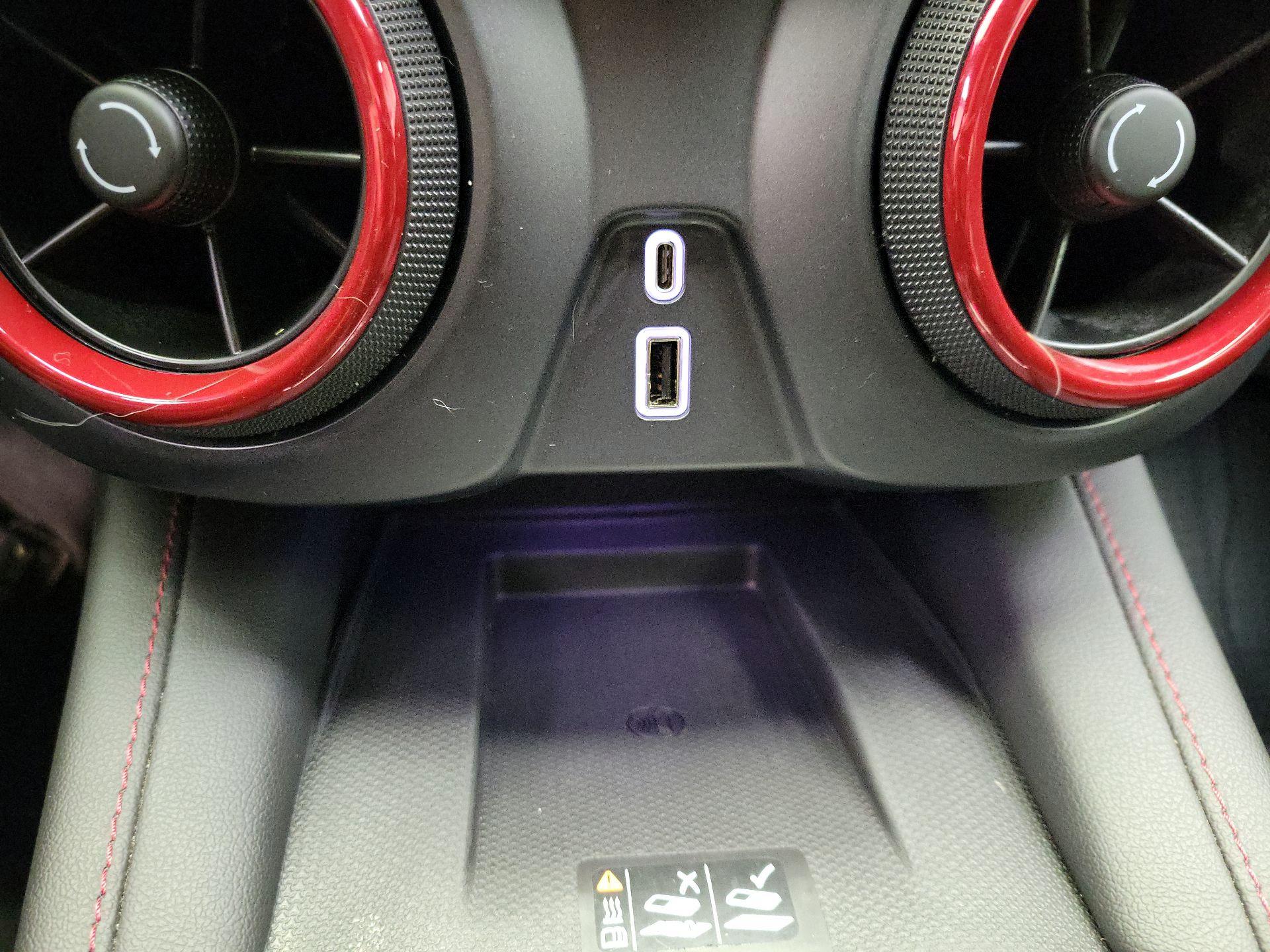 Thumbnail: 2021 Chevrolet Blazer - 18