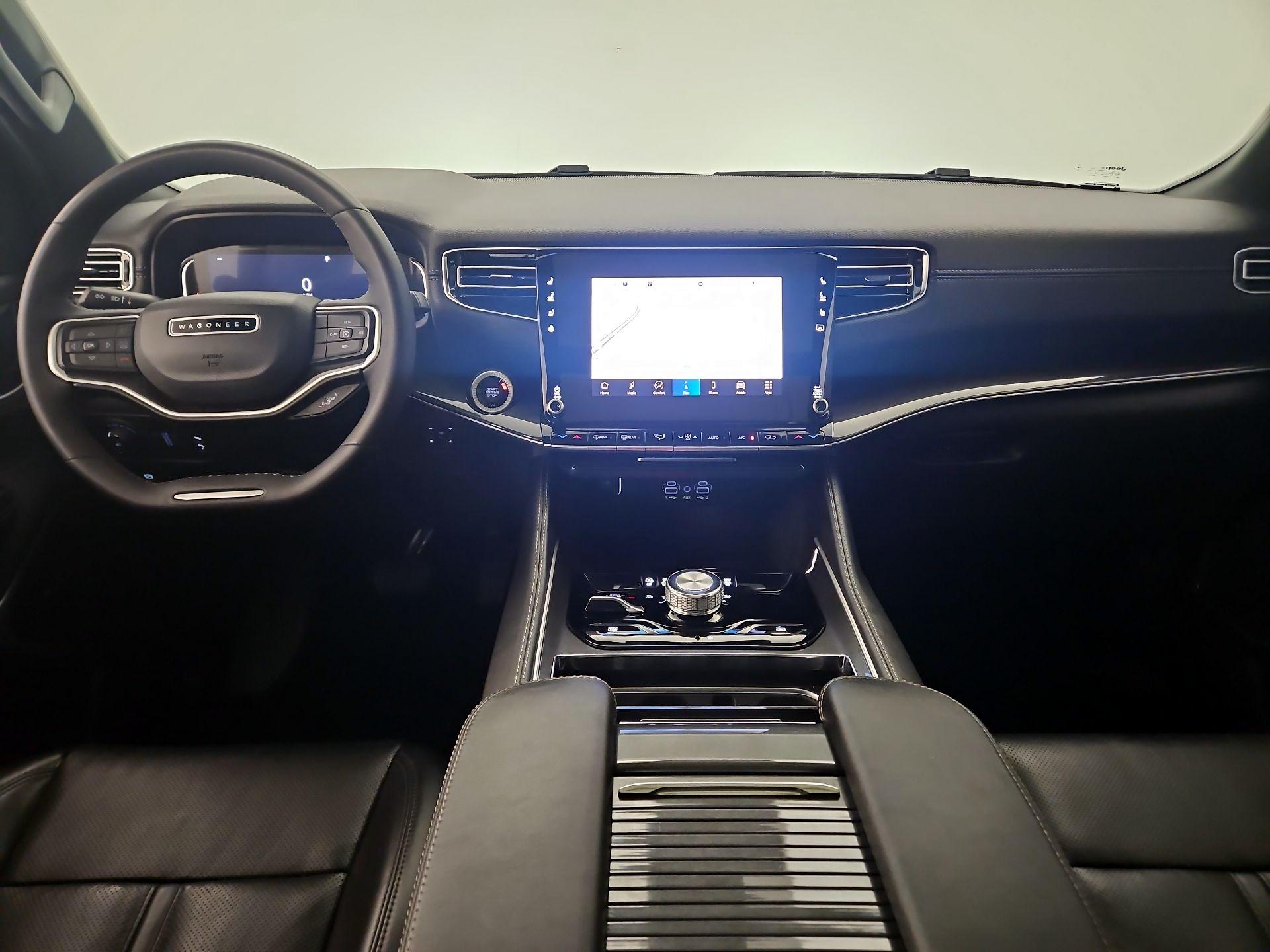 Thumbnail: 2023 Jeep Wagoneer - 9