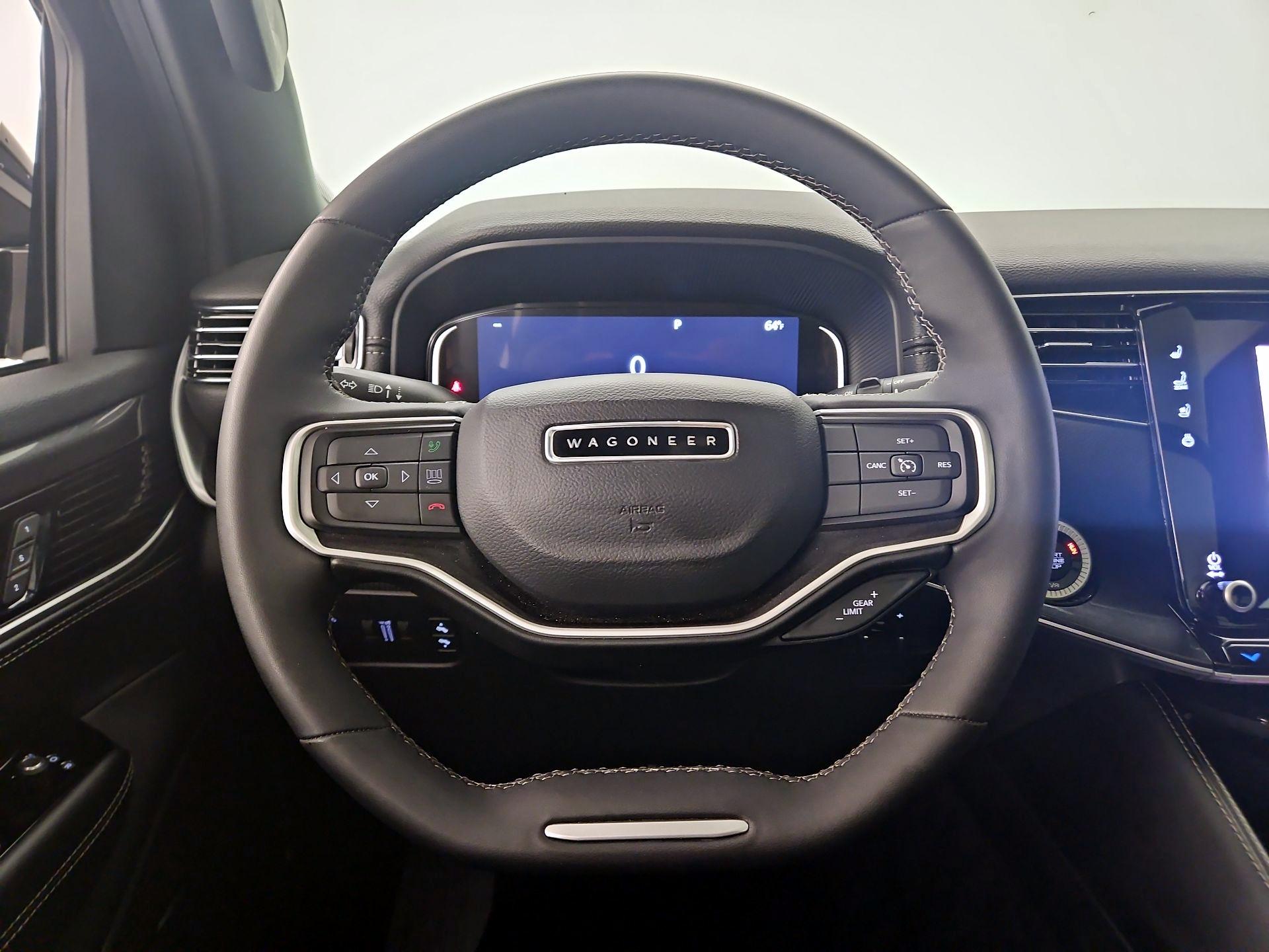 Thumbnail: 2023 Jeep Wagoneer - 10