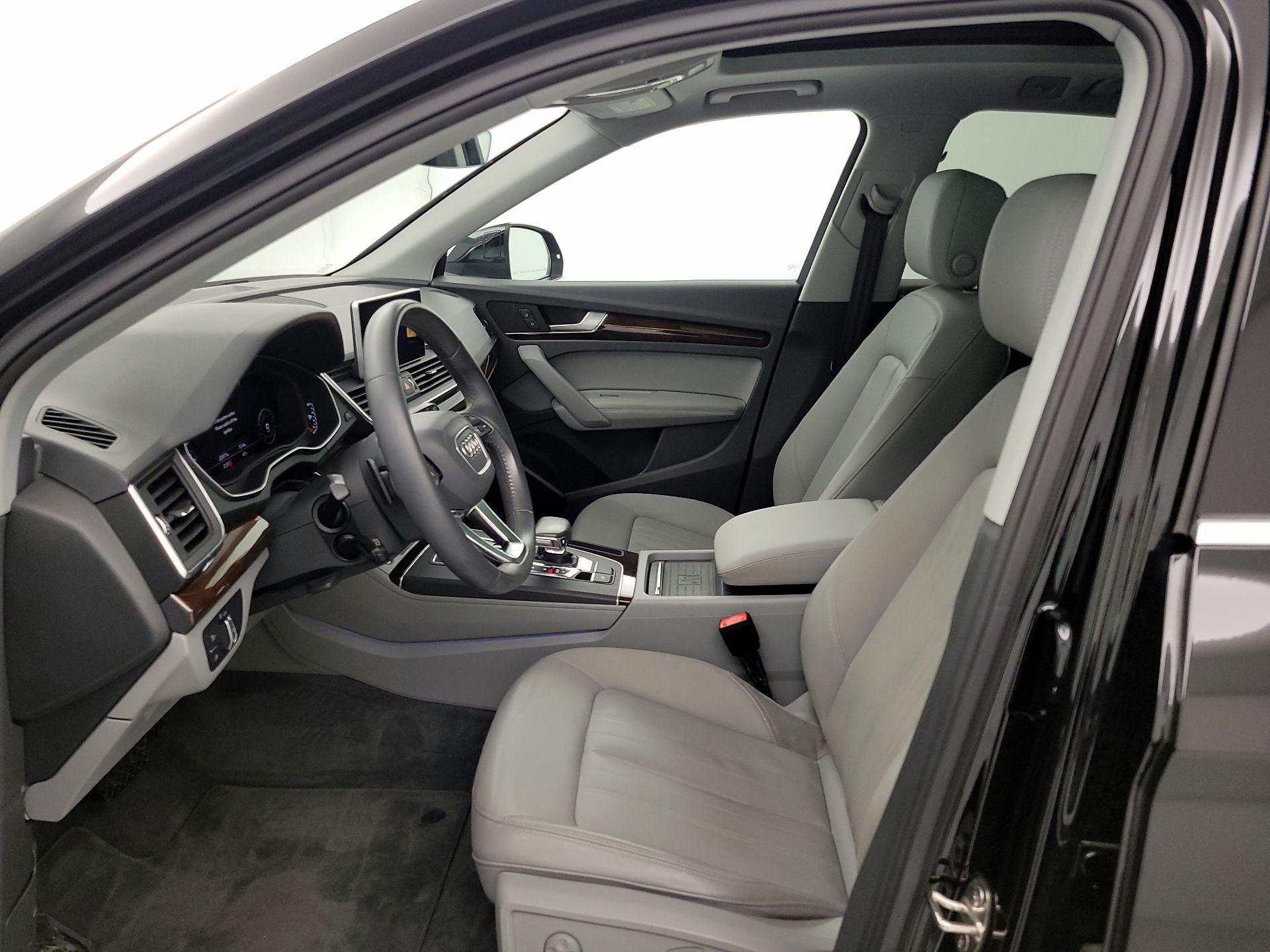 Thumbnail: 2019 Audi Q5 - 11