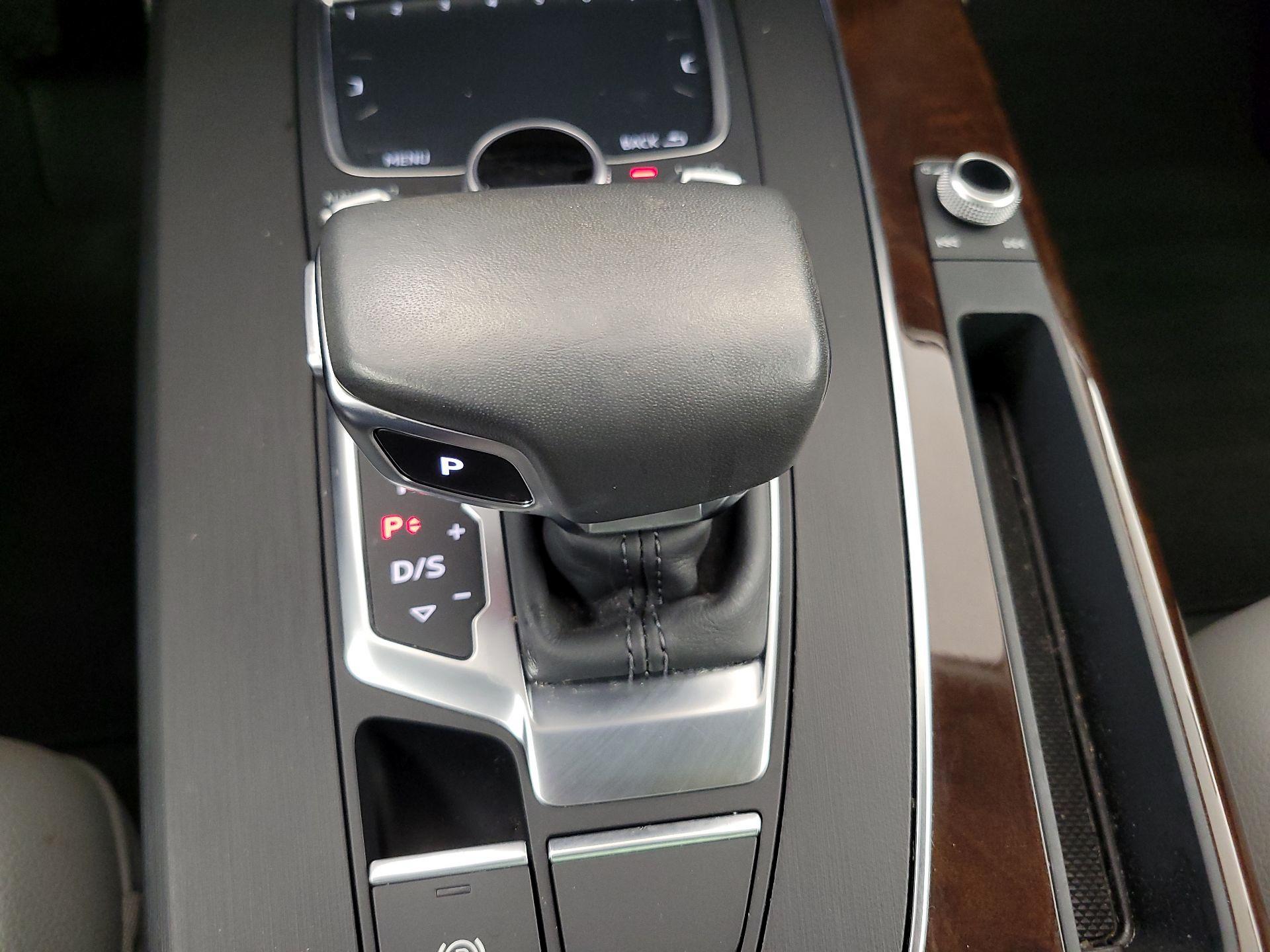 Thumbnail: 2019 Audi Q5 - 18