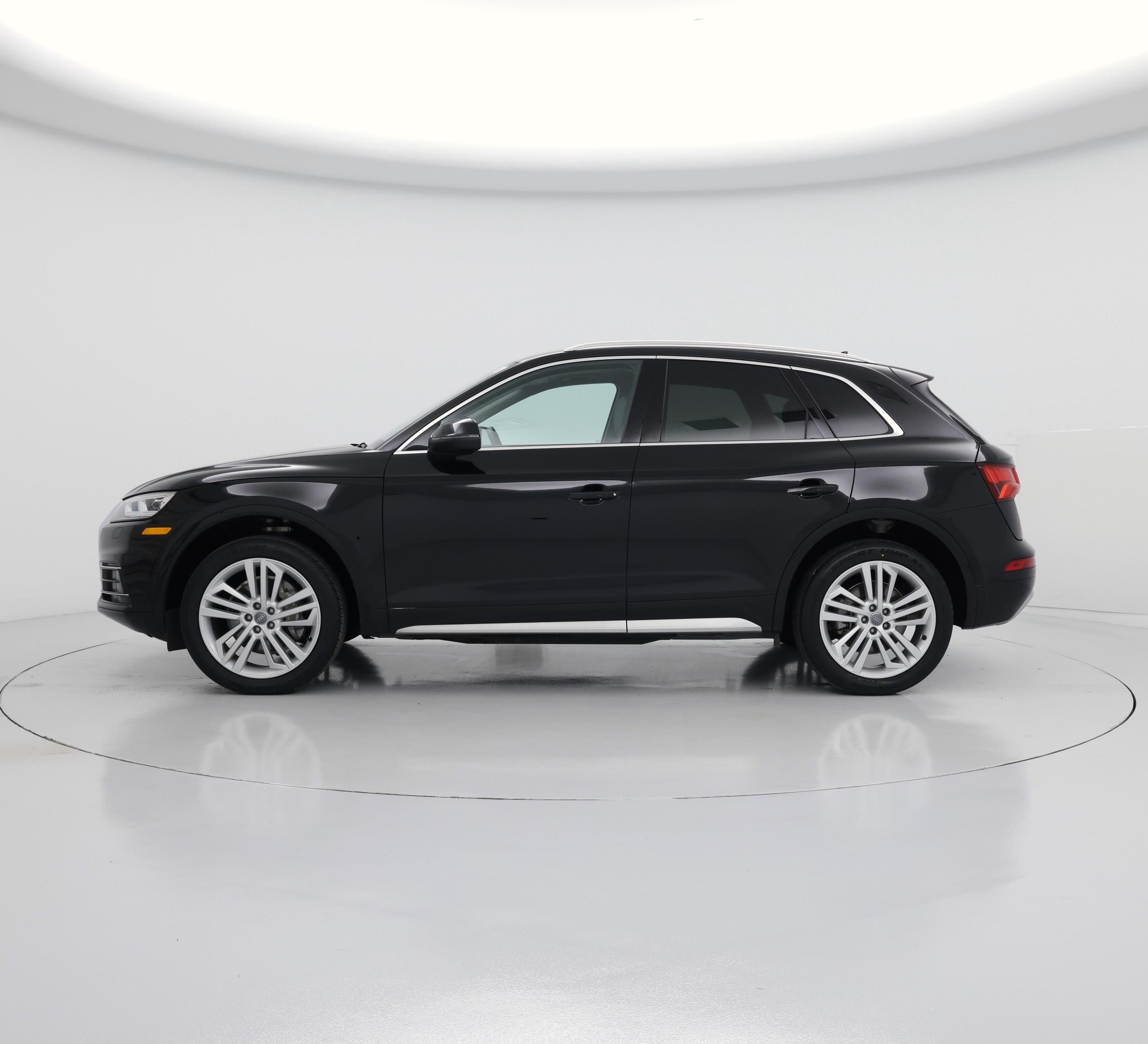 Thumbnail: 2019 Audi Q5 - 3