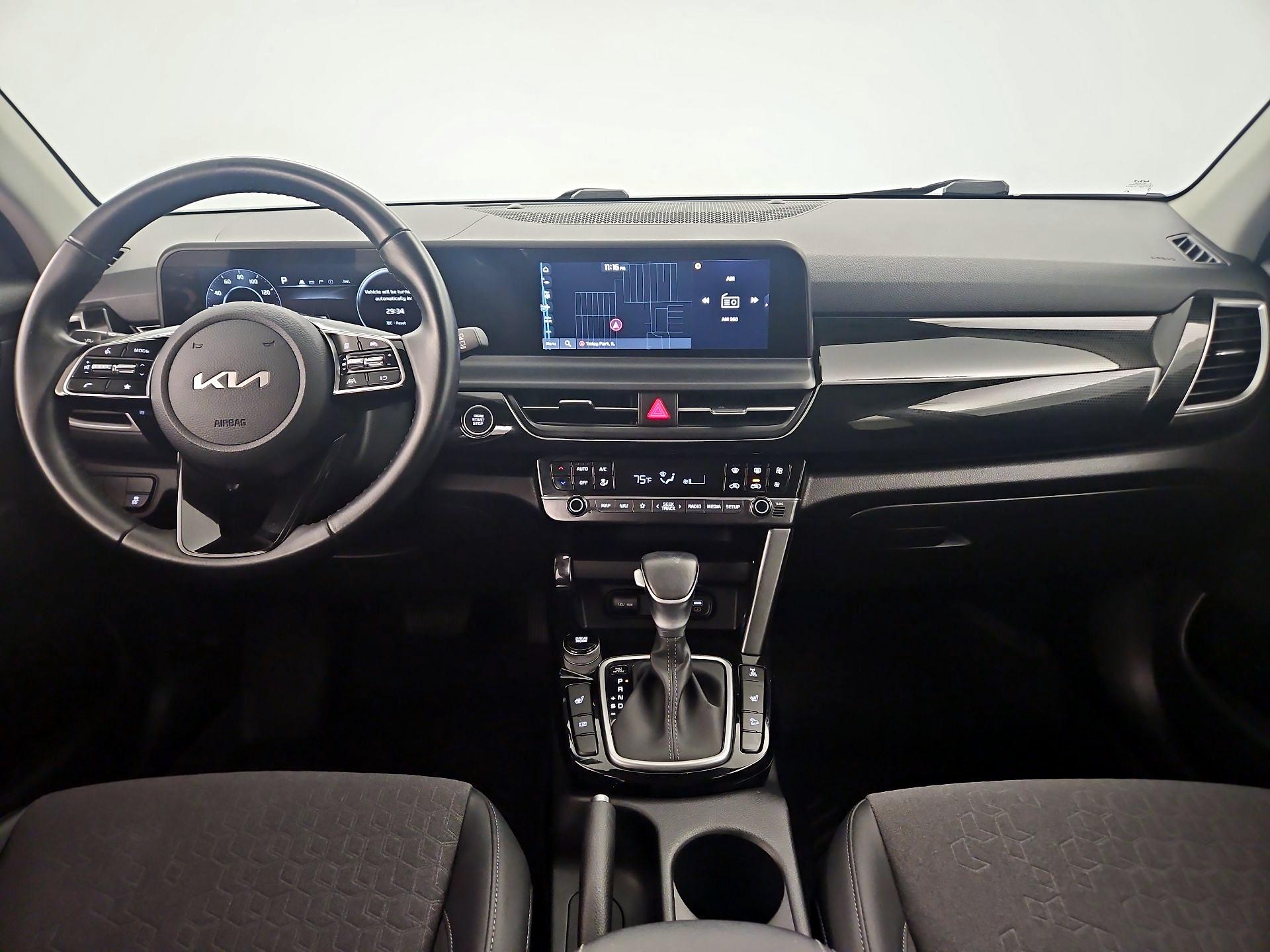 Thumbnail: 2024 Kia Seltos - 9