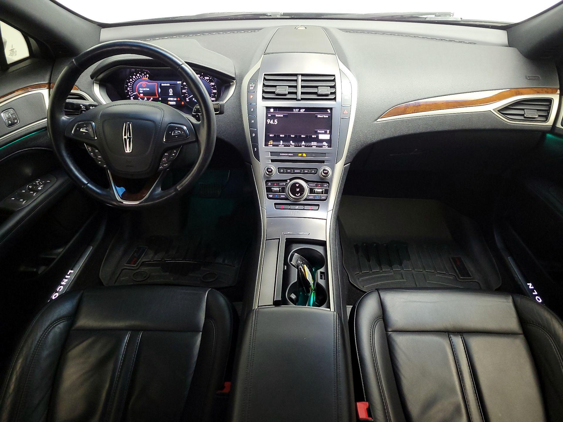 Thumbnail: 2017 Lincoln MKZ - 9