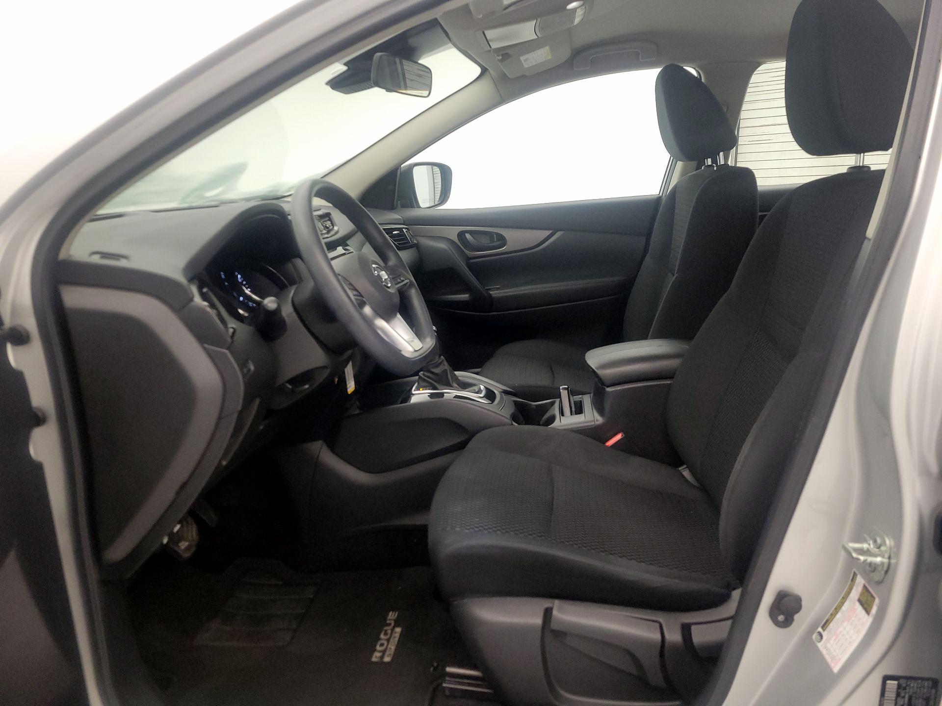 Thumbnail: 2022 Nissan Rogue Sport - 11