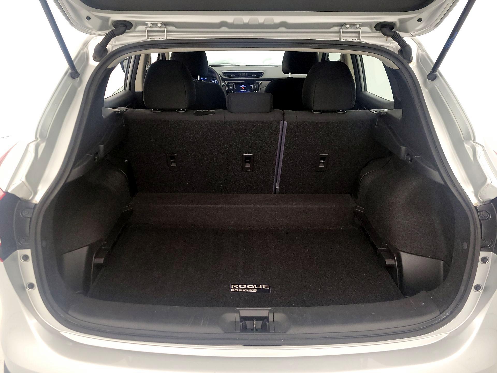 Thumbnail: 2022 Nissan Rogue Sport - 20