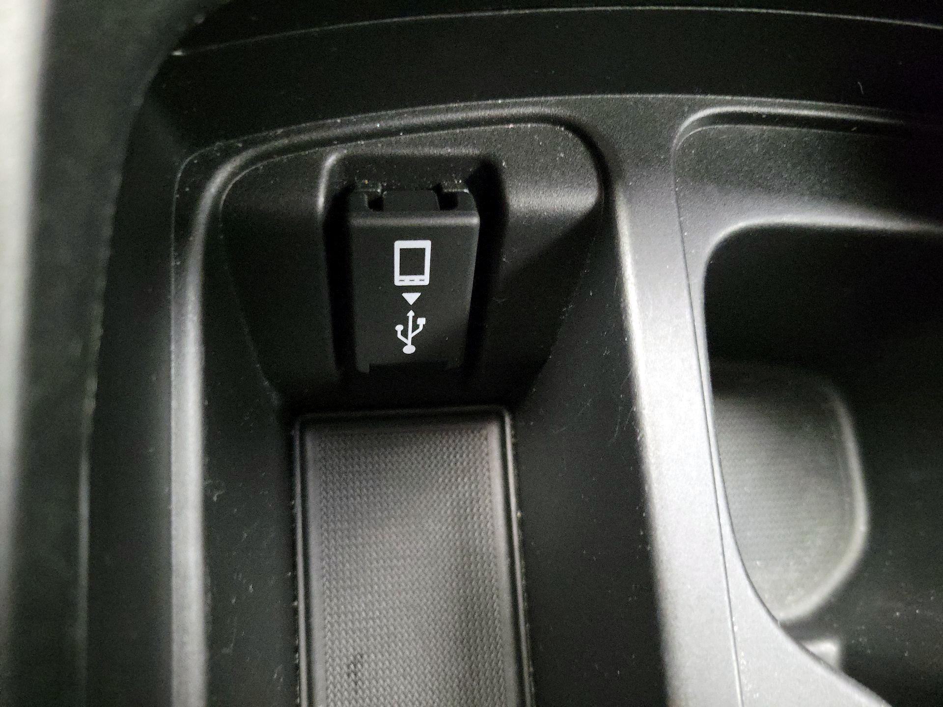 Thumbnail: 2021 Acura RDX - 18