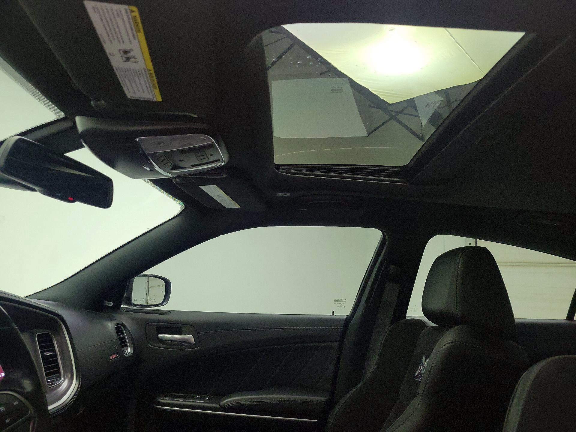 Thumbnail: 2020 Dodge Charger - 18