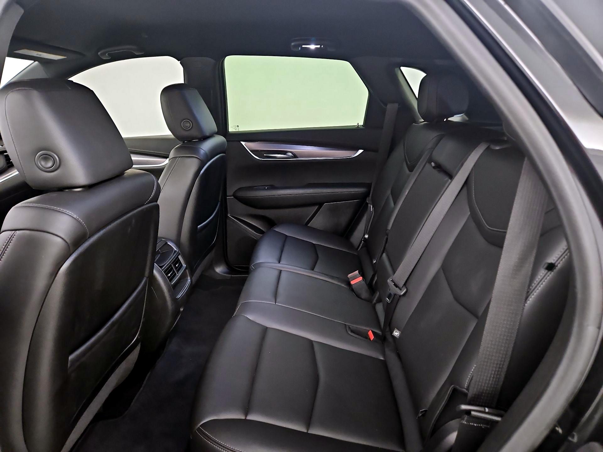 Thumbnail: 2022 Cadillac XT5 - 18