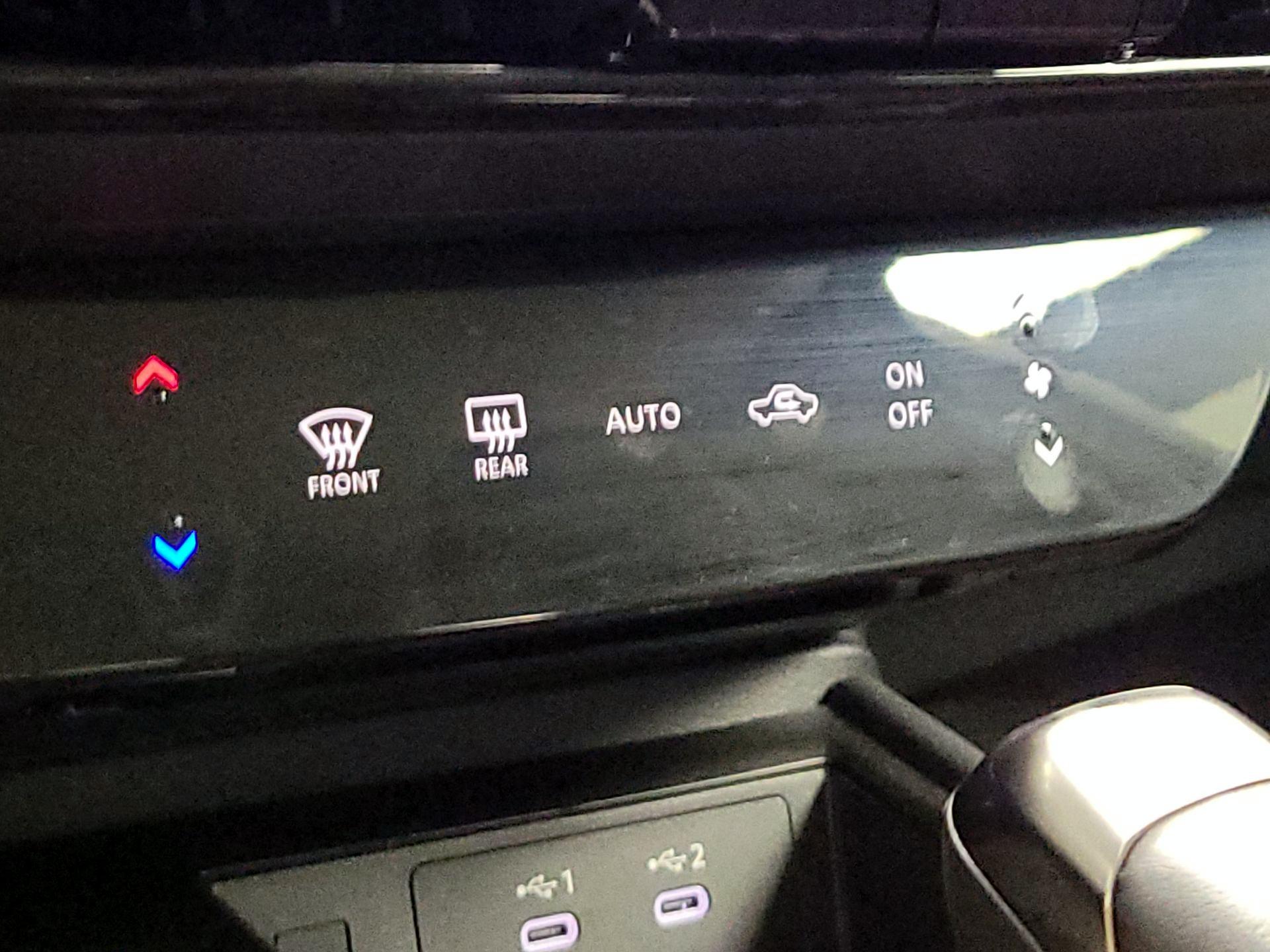 Thumbnail: 2025 Nissan Kicks - 15