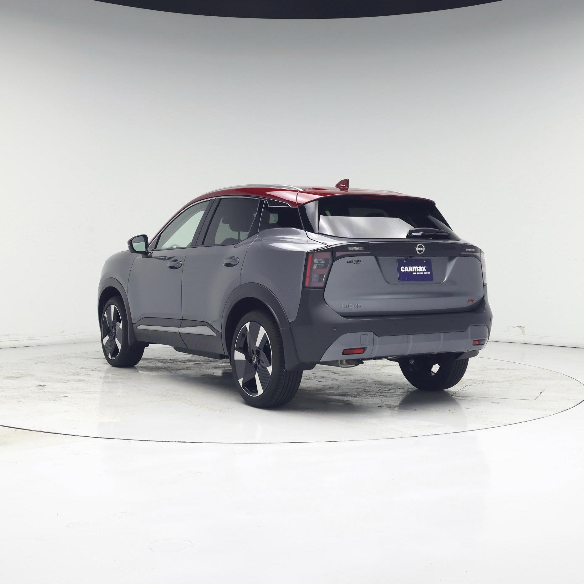 Thumbnail: 2025 Nissan Kicks - 2