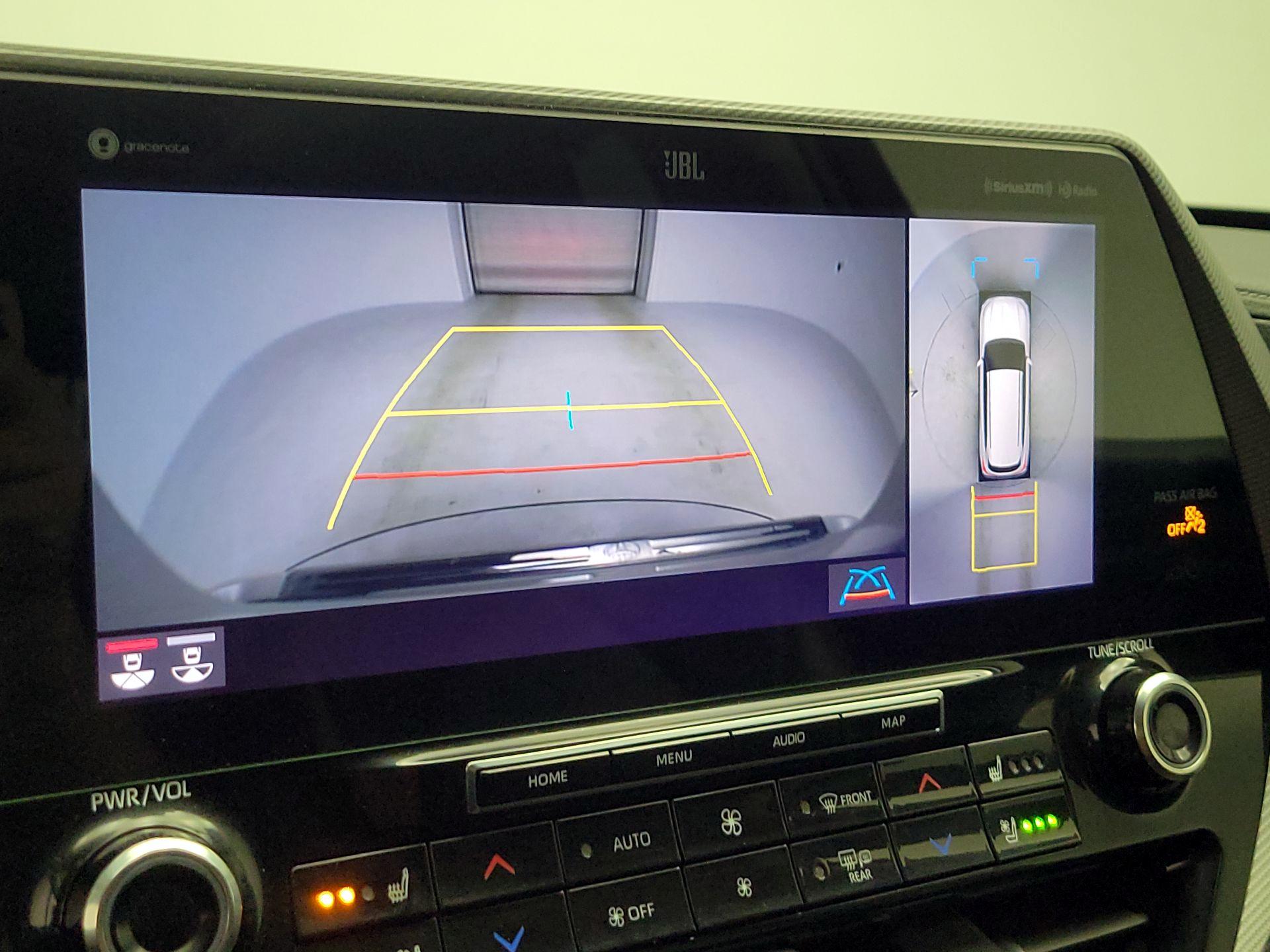 Thumbnail: 2021 Toyota Highlander - 14