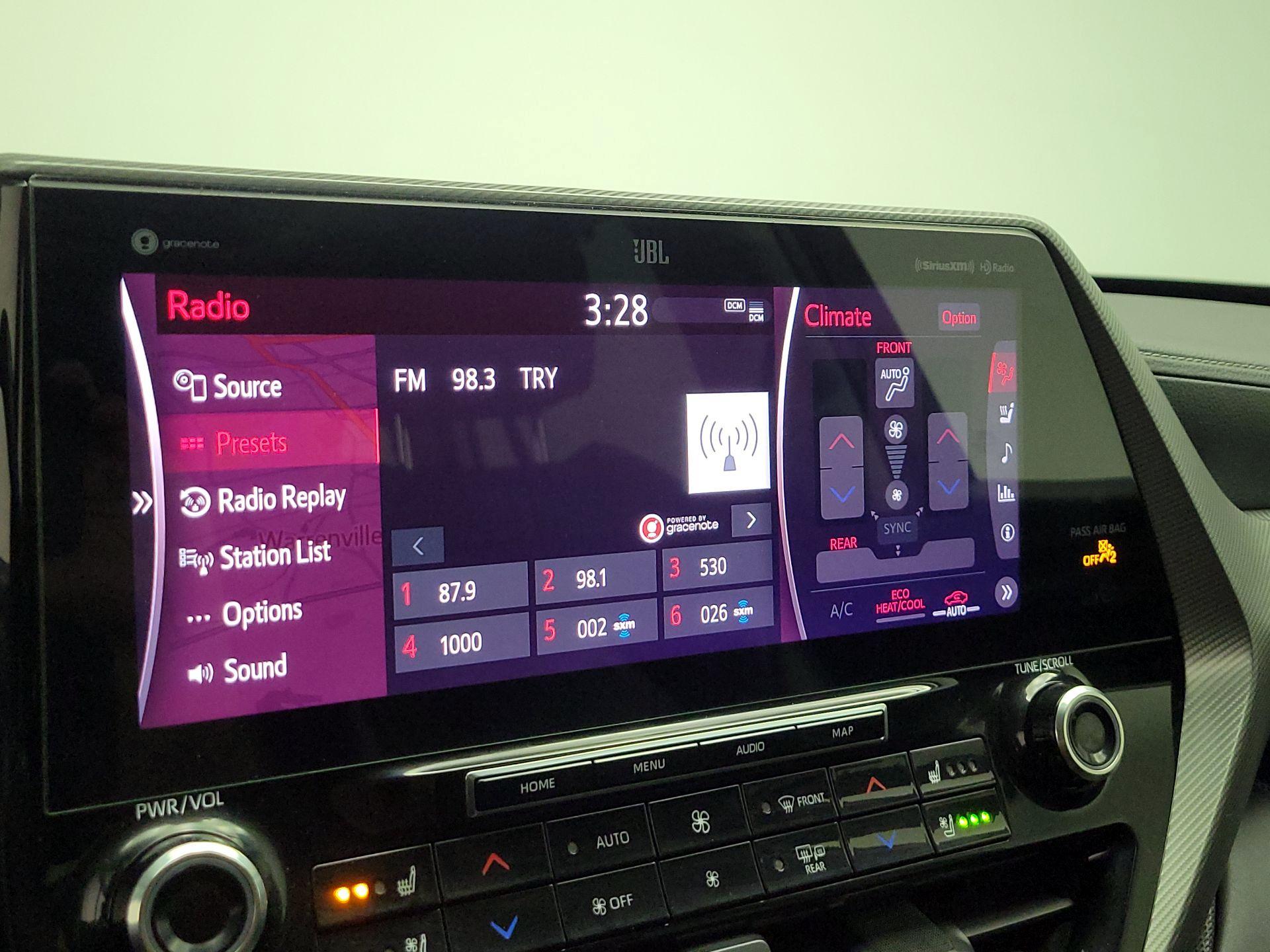 Thumbnail: 2021 Toyota Highlander - 15