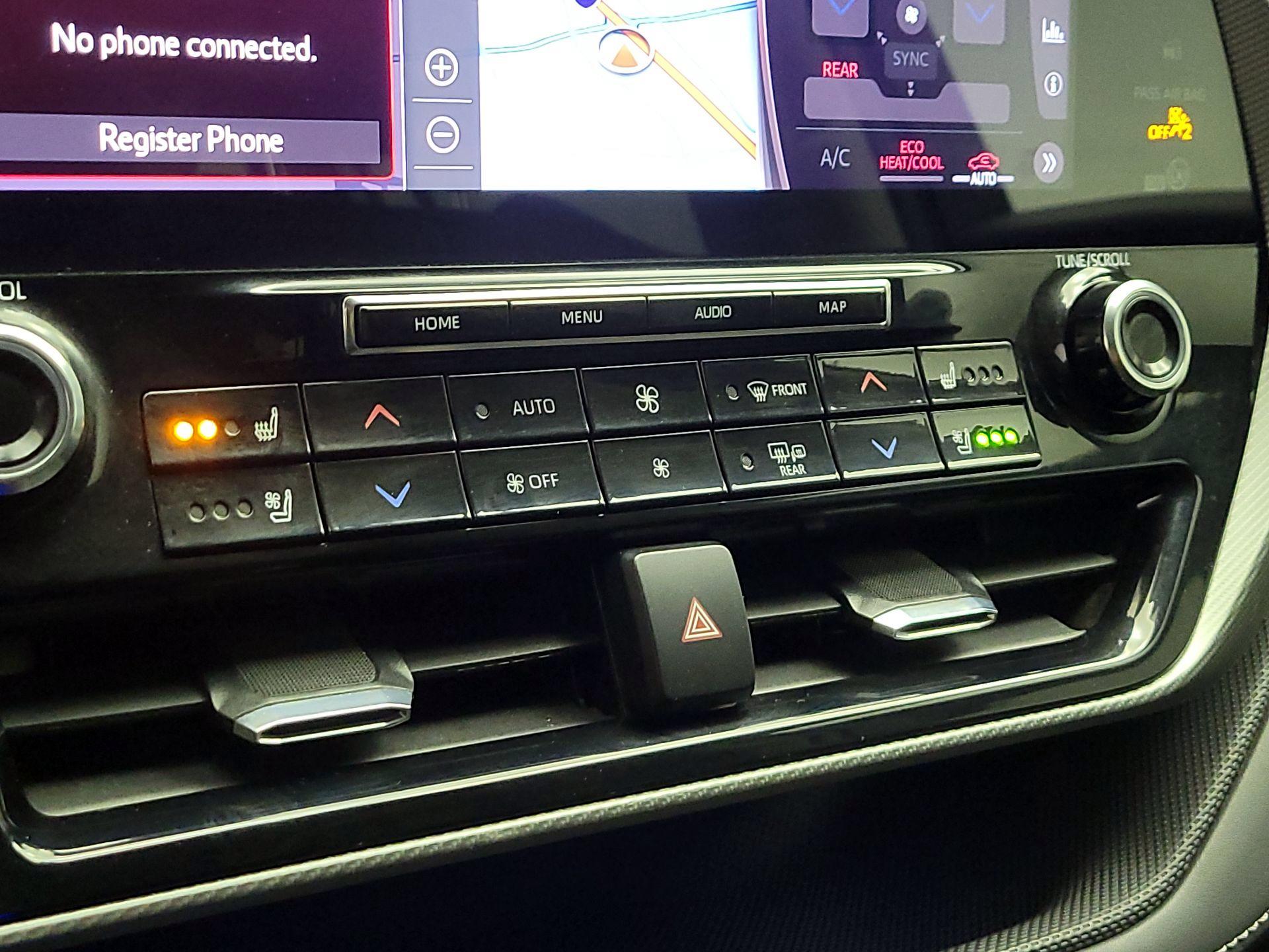 Thumbnail: 2021 Toyota Highlander - 16