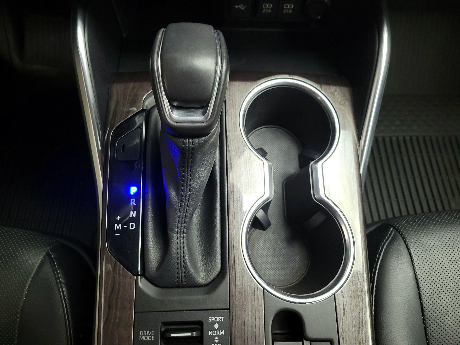 Thumbnail: 2021 Toyota Highlander - 17