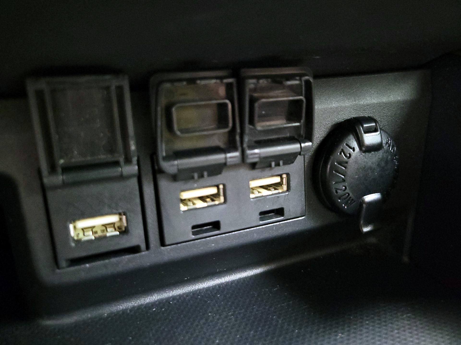 Thumbnail: 2021 Toyota Highlander - 18